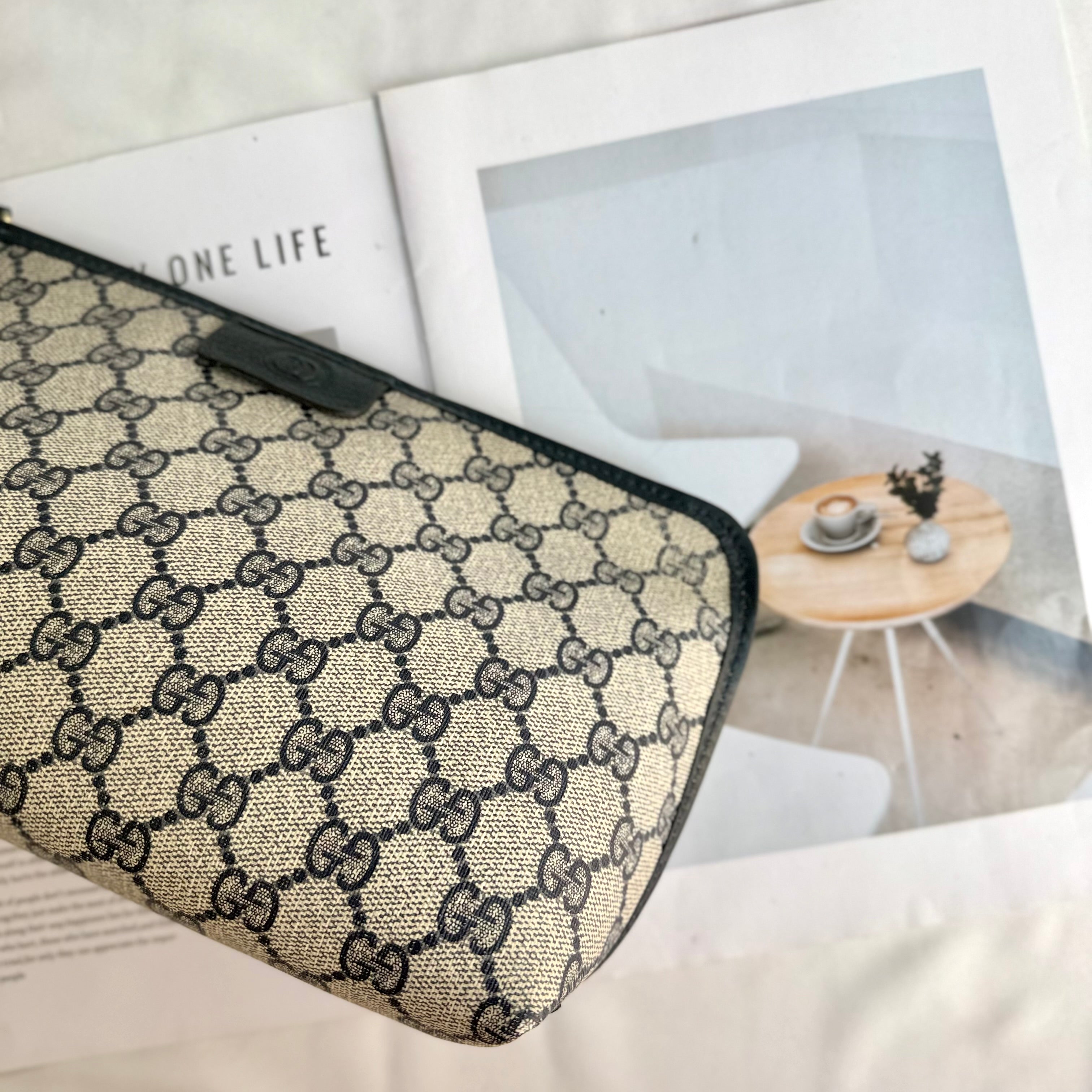 Gucci GG Supreme Navy Blue Pochette