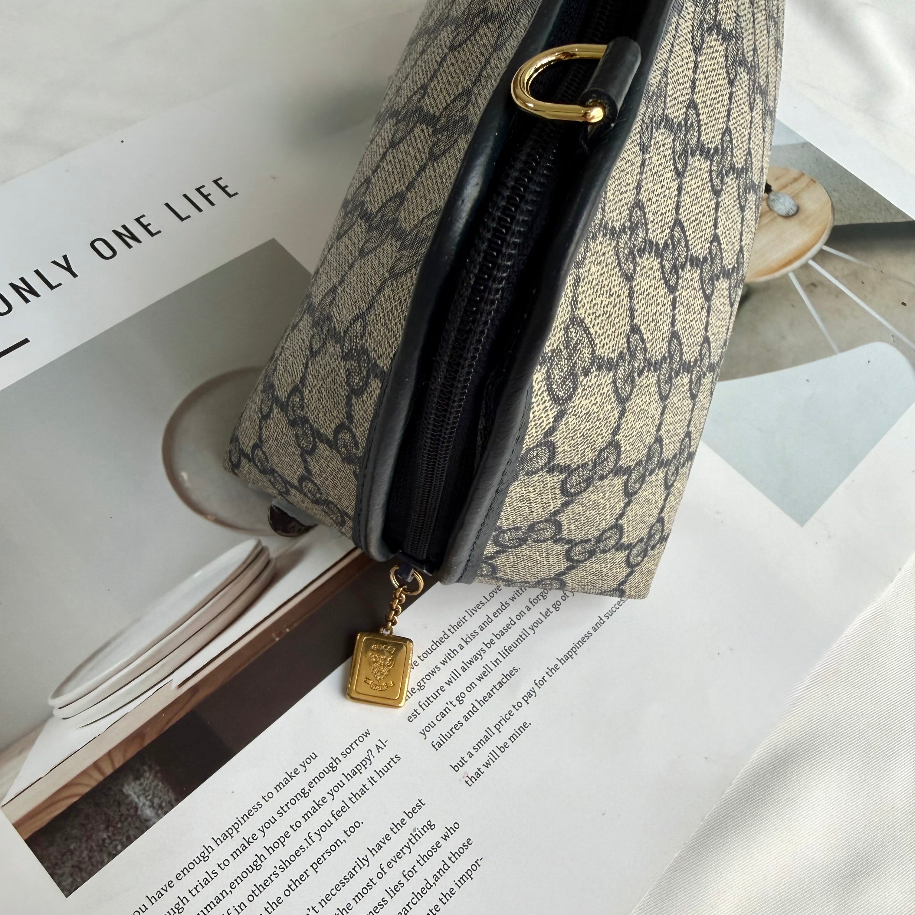 Gucci GG Supreme Navy Blue Pochette