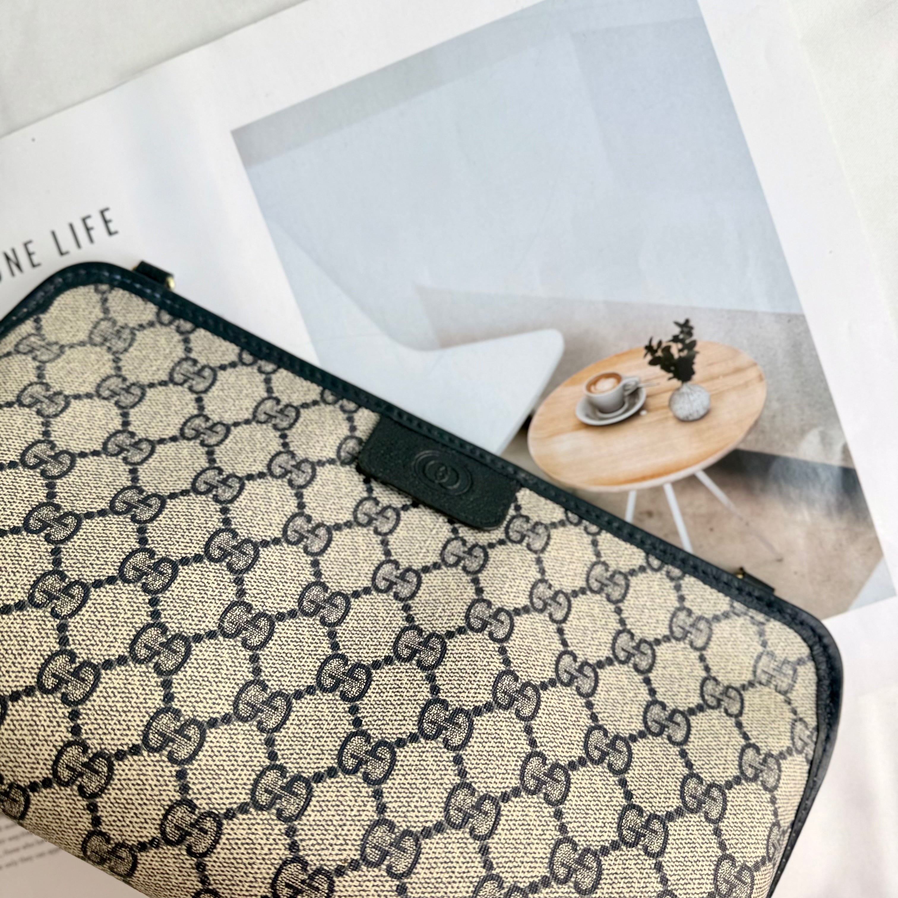 Gucci GG Supreme Navy Blue Pochette
