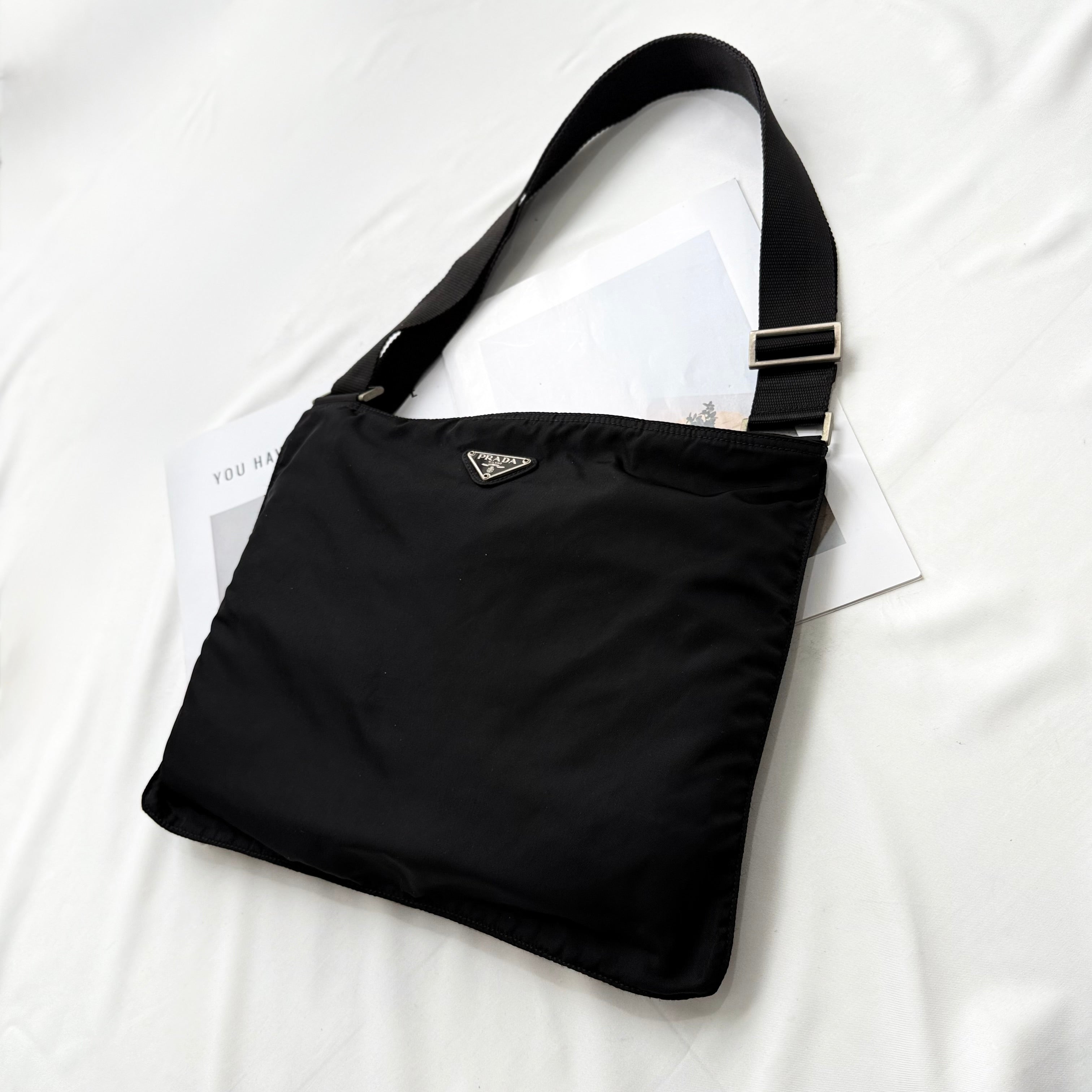 PRADA BLACK NYLON TESSUTO MESSENGER CROSS BODY BAG
