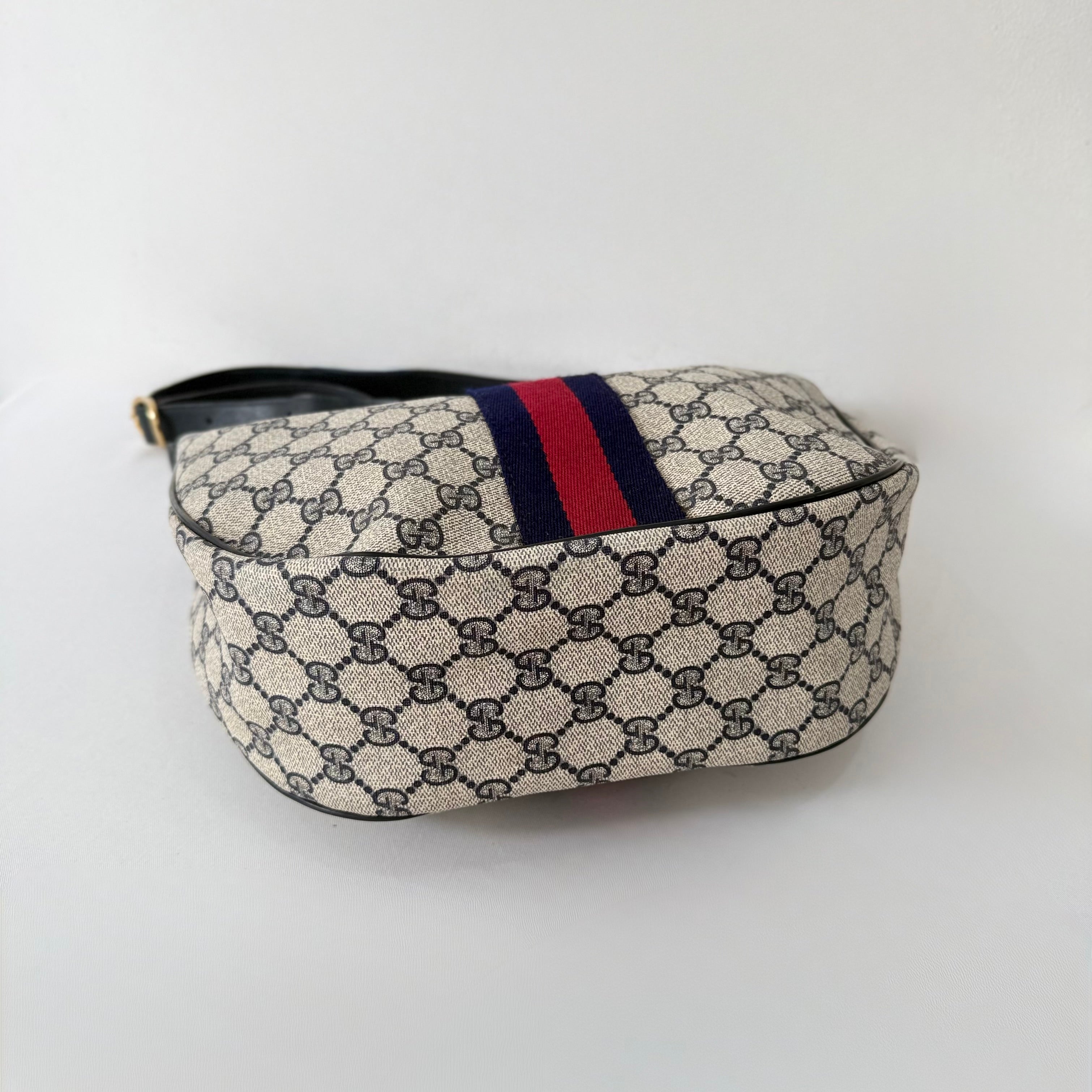 GUCCI GG Supreme Web Sherry Line Shoulder Bag