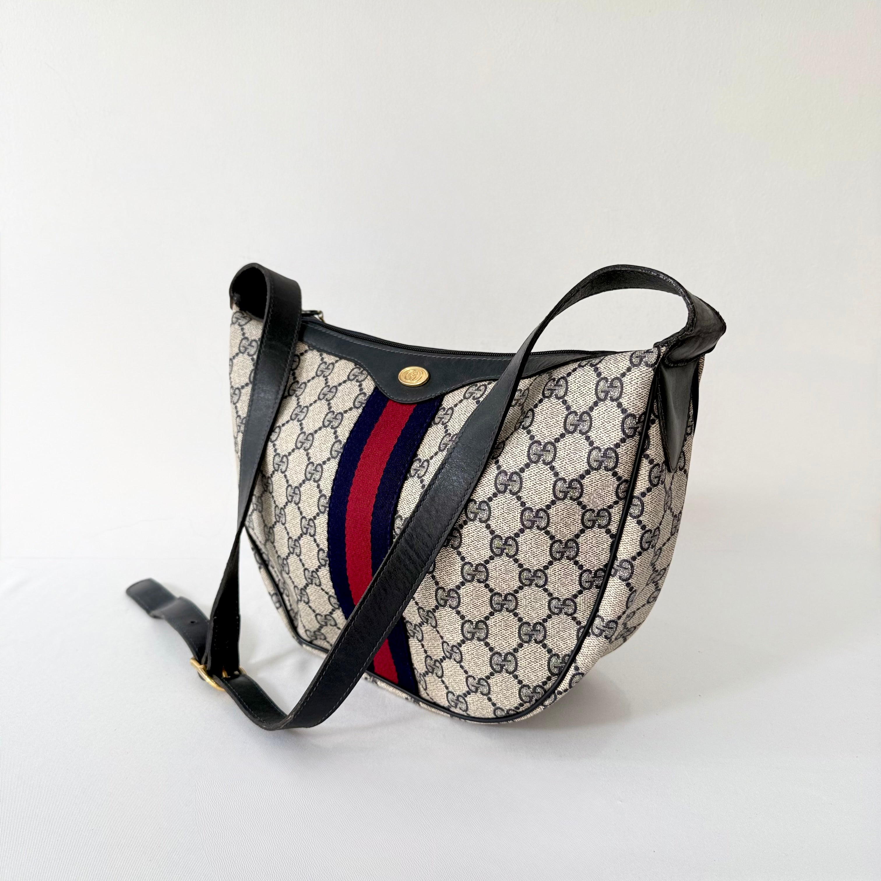 GUCCI GG Supreme Web Sherry Line Shoulder Bag