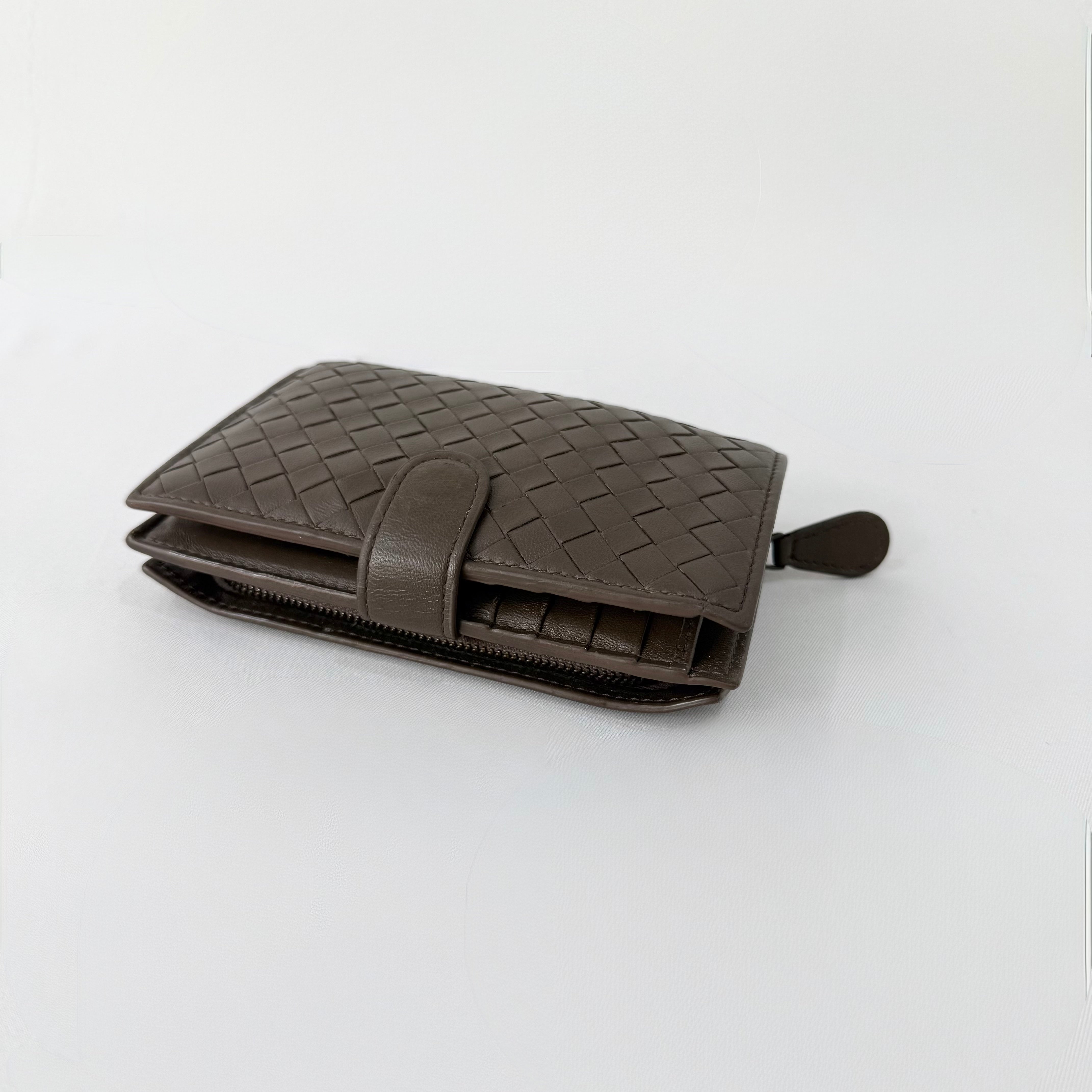 Bottega Veneta Intrecciato Leather Brown Bi-Fold Wallet