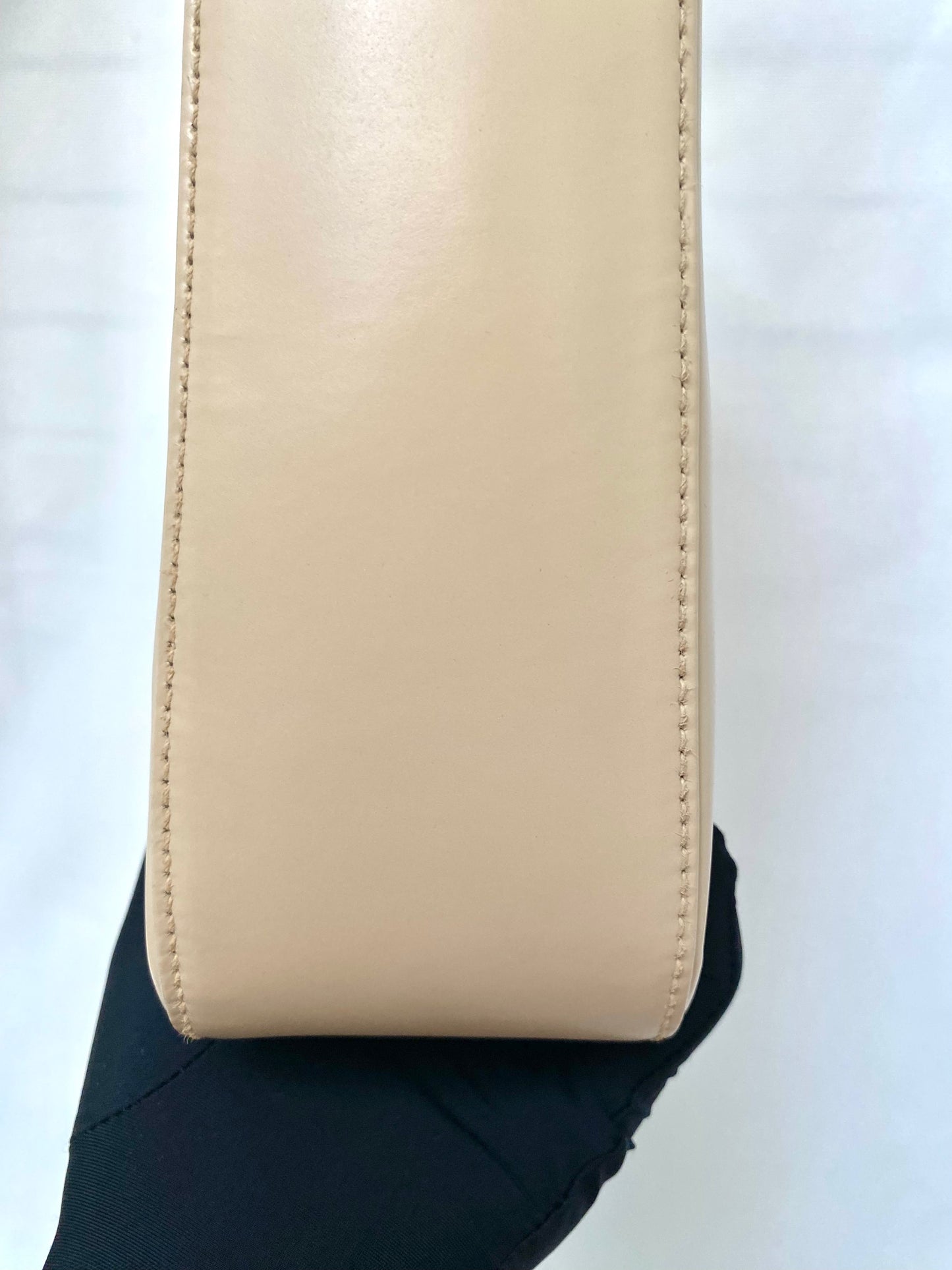 GUCCI Shoulder Bag Enamel Beige Patent Leather