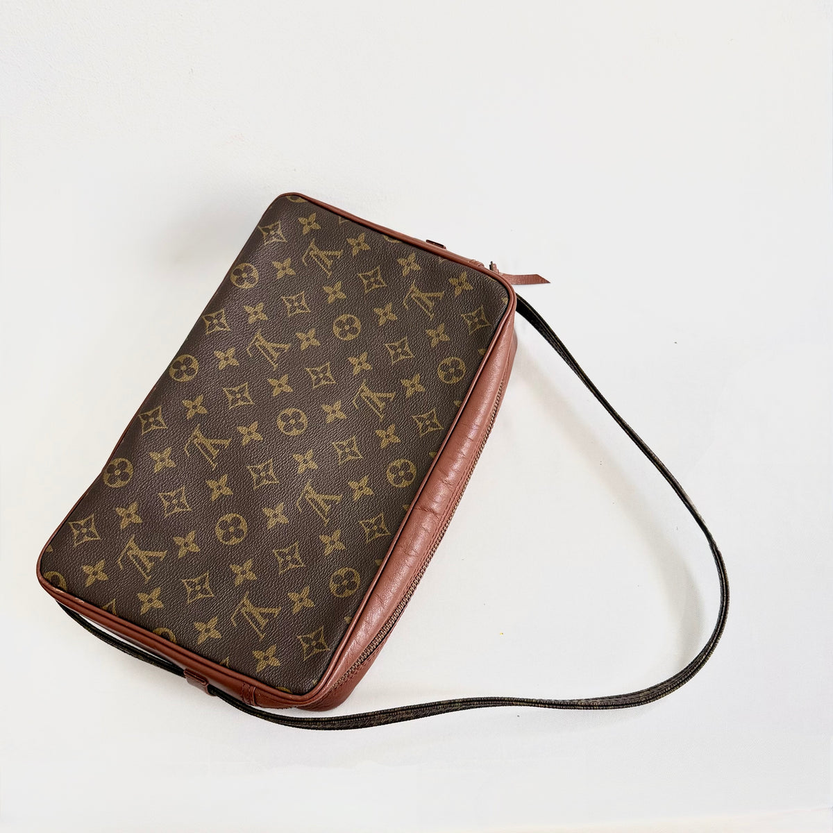 Louis Vuitton Monogram Sac Bandoulière 30
