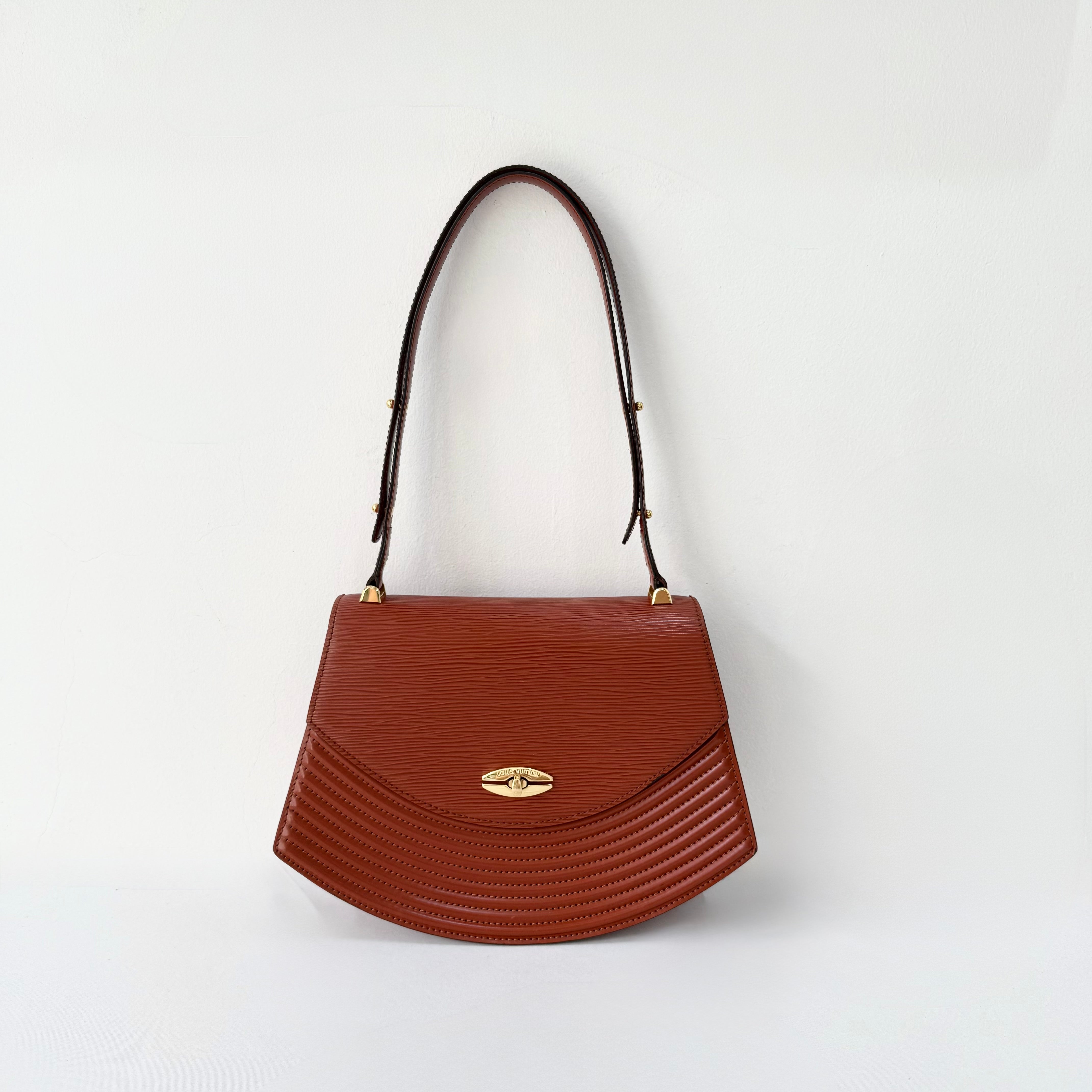 Louis Vuitton Tilsitt Epi