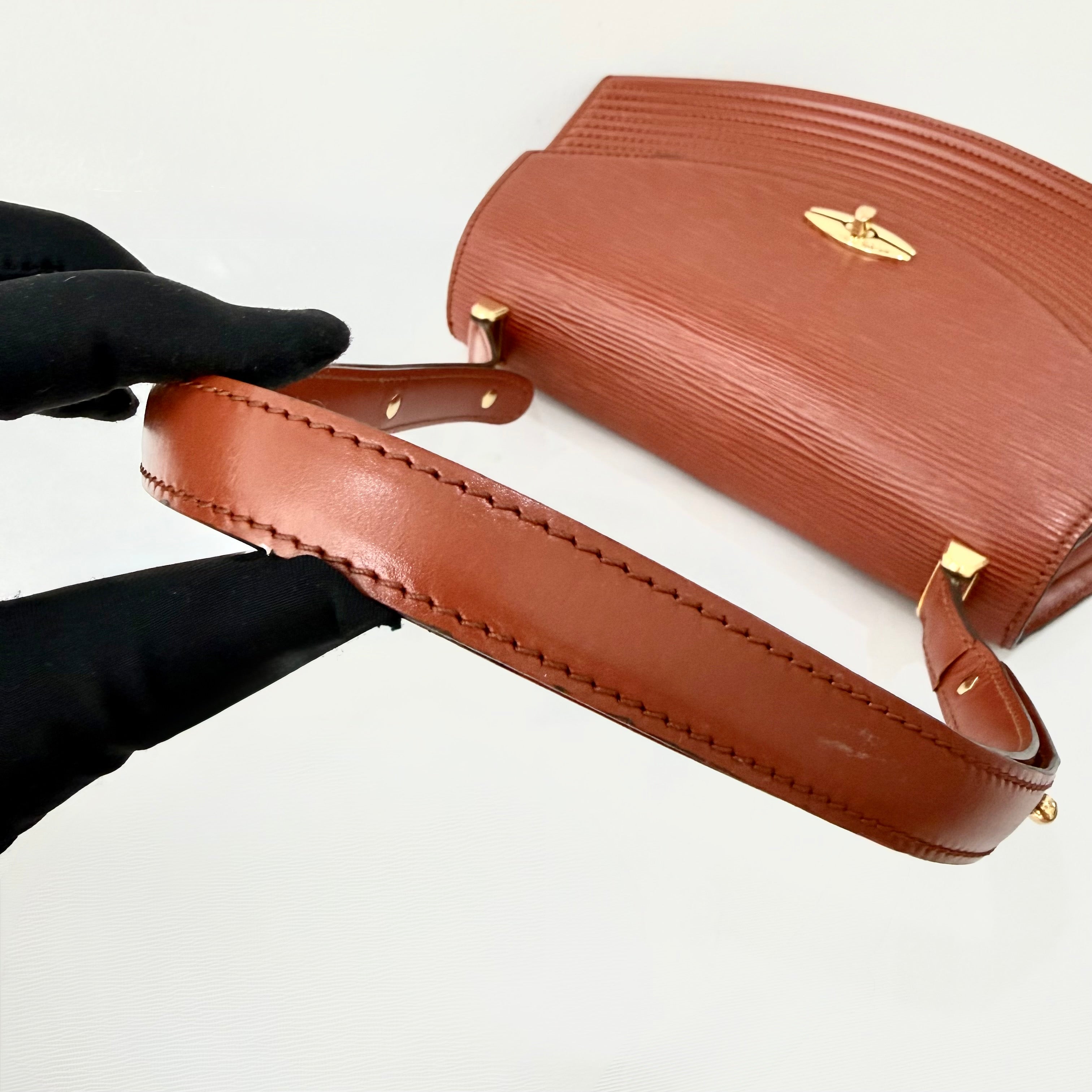 Louis Vuitton Tilsitt Epi