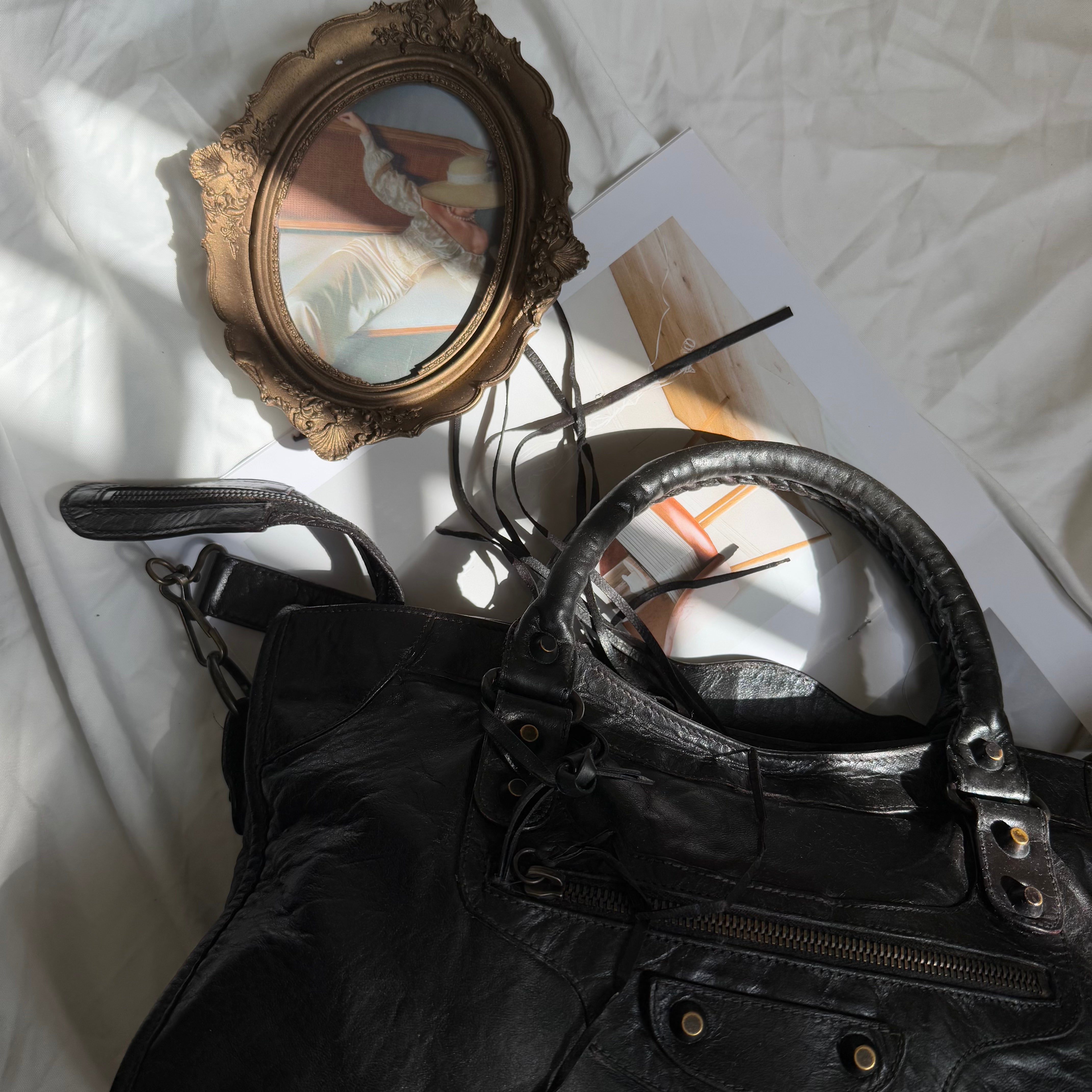Balenciaga Le City Bag Medium in Black