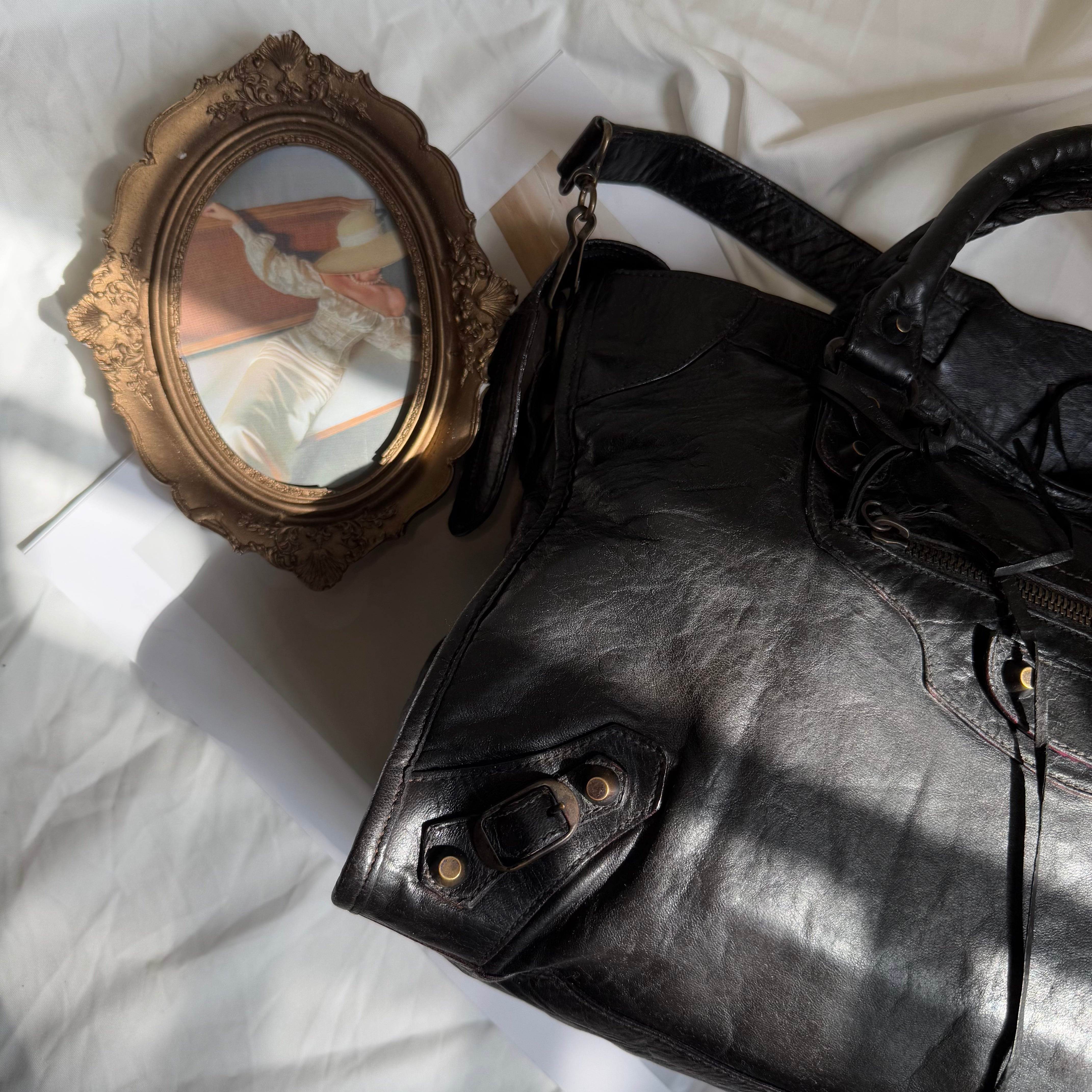 Balenciaga Le City Bag Medium in Black