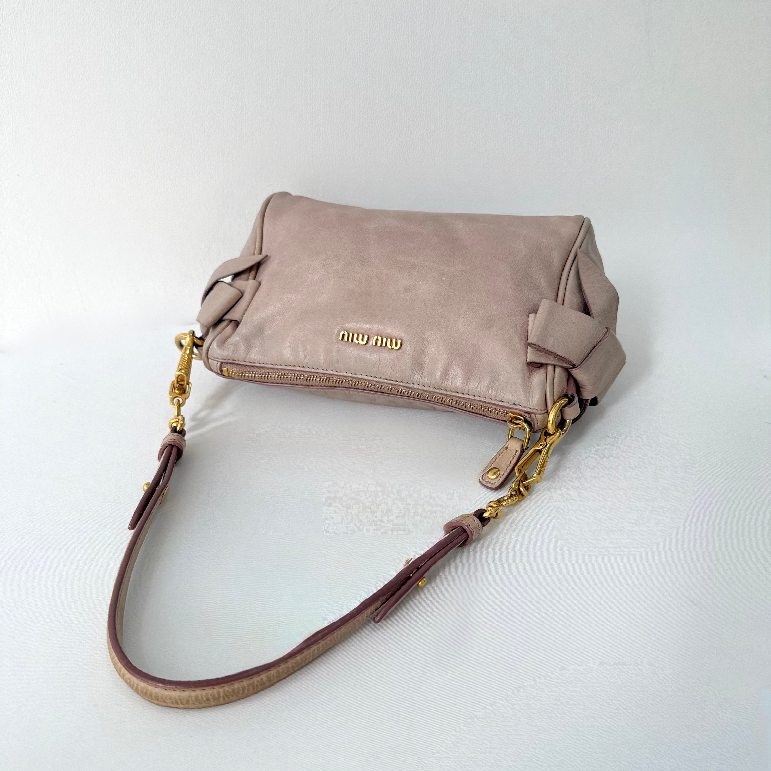 Miu Miu Vitello Lux Bow Baguette