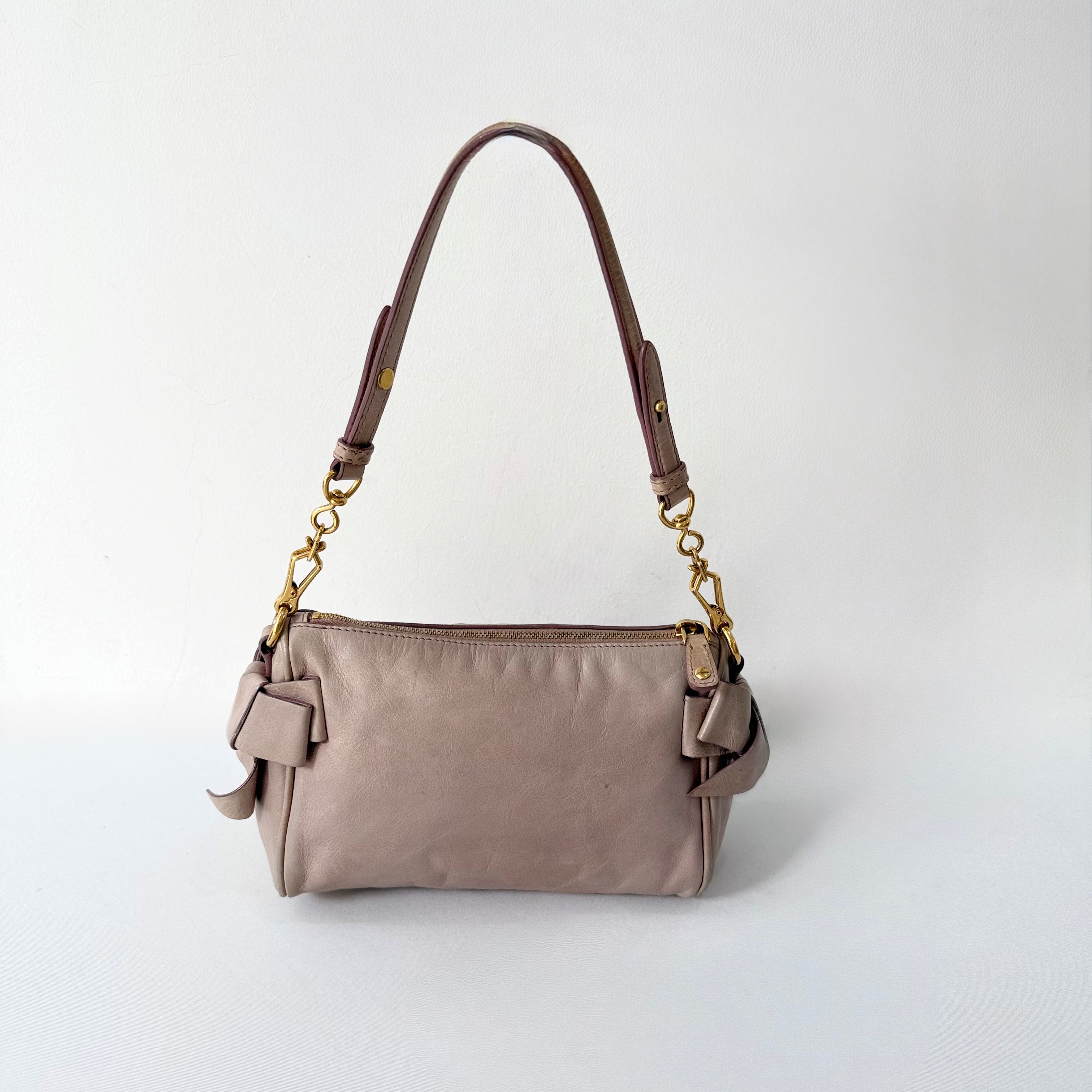 Miu Miu Vitello Lux Bow Baguette