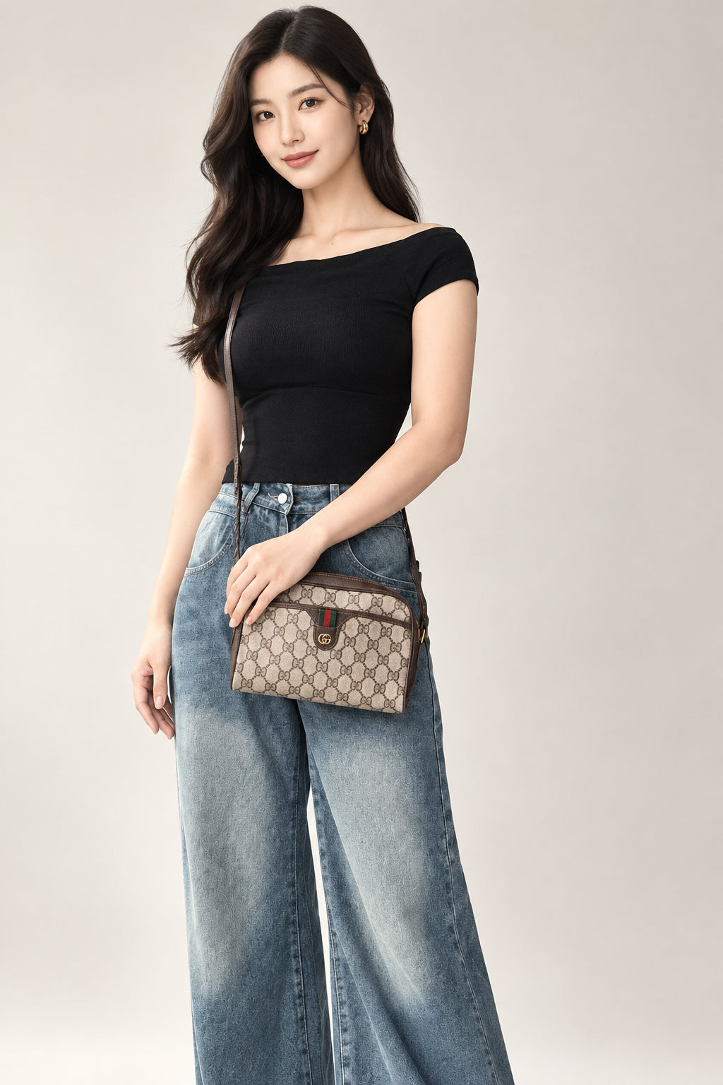 Gucci GG Sherry Line Crossbody Bag
