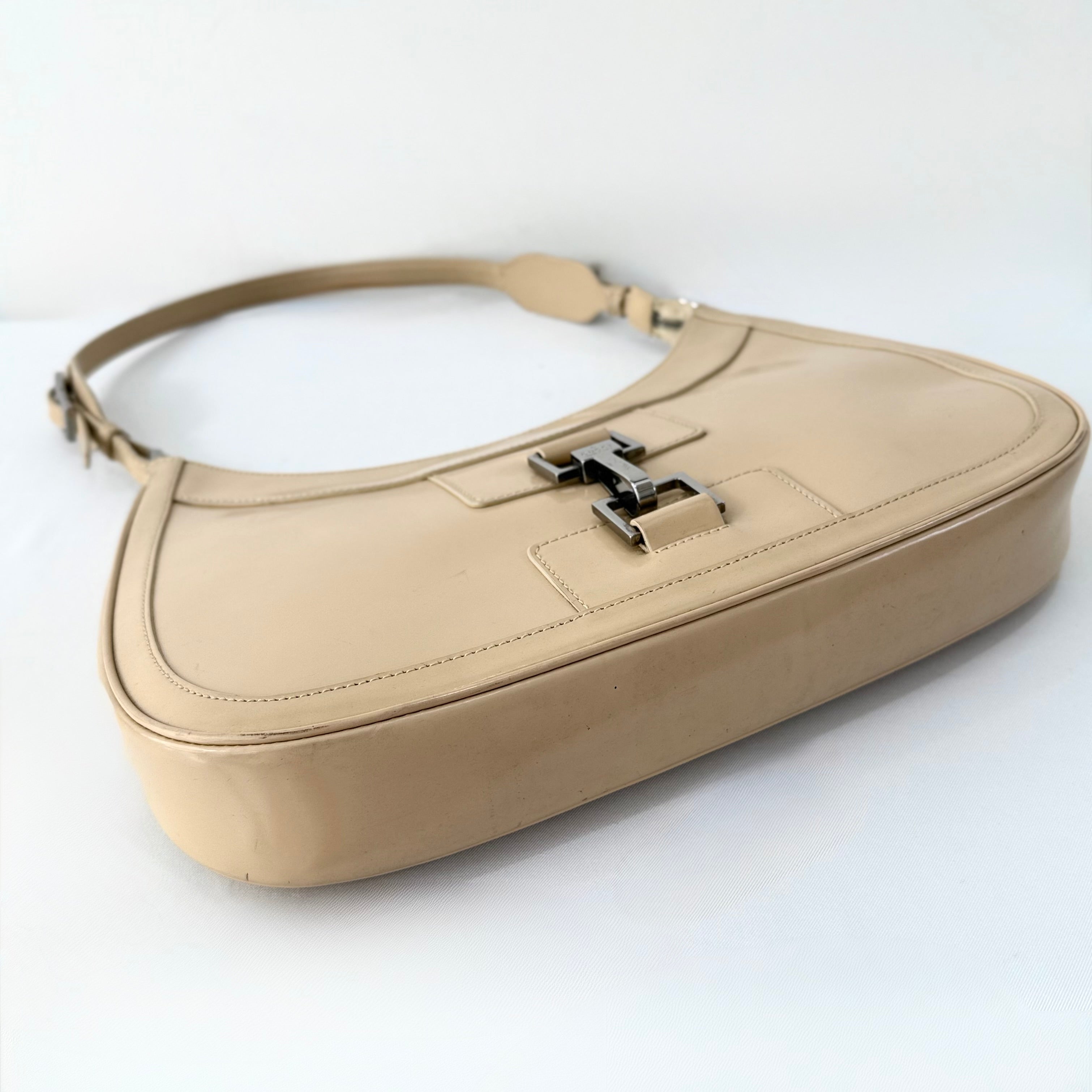Gucci Beige Patent Leather Jackie Shoulder Bag
