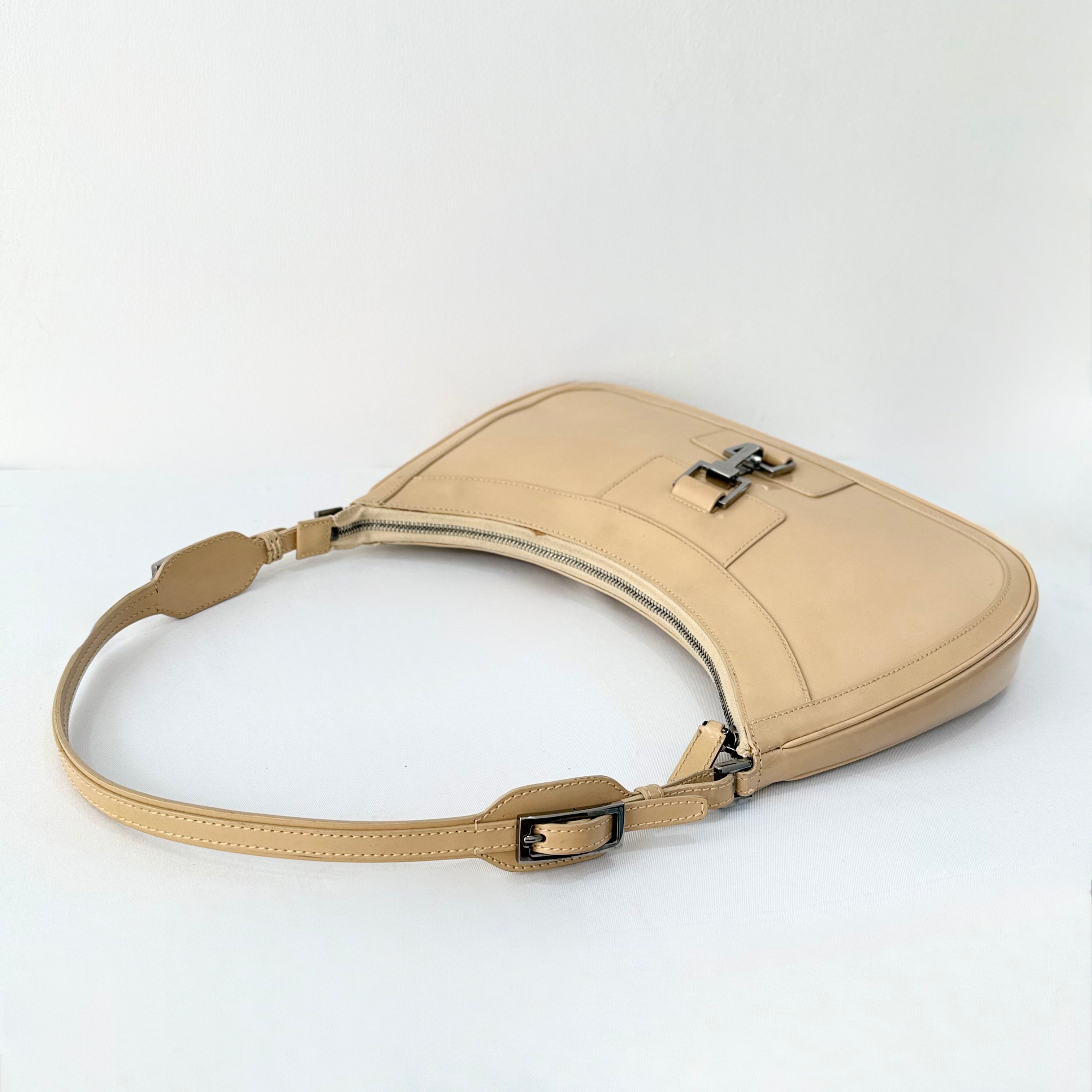 Gucci Beige Patent Leather Jackie Shoulder Bag