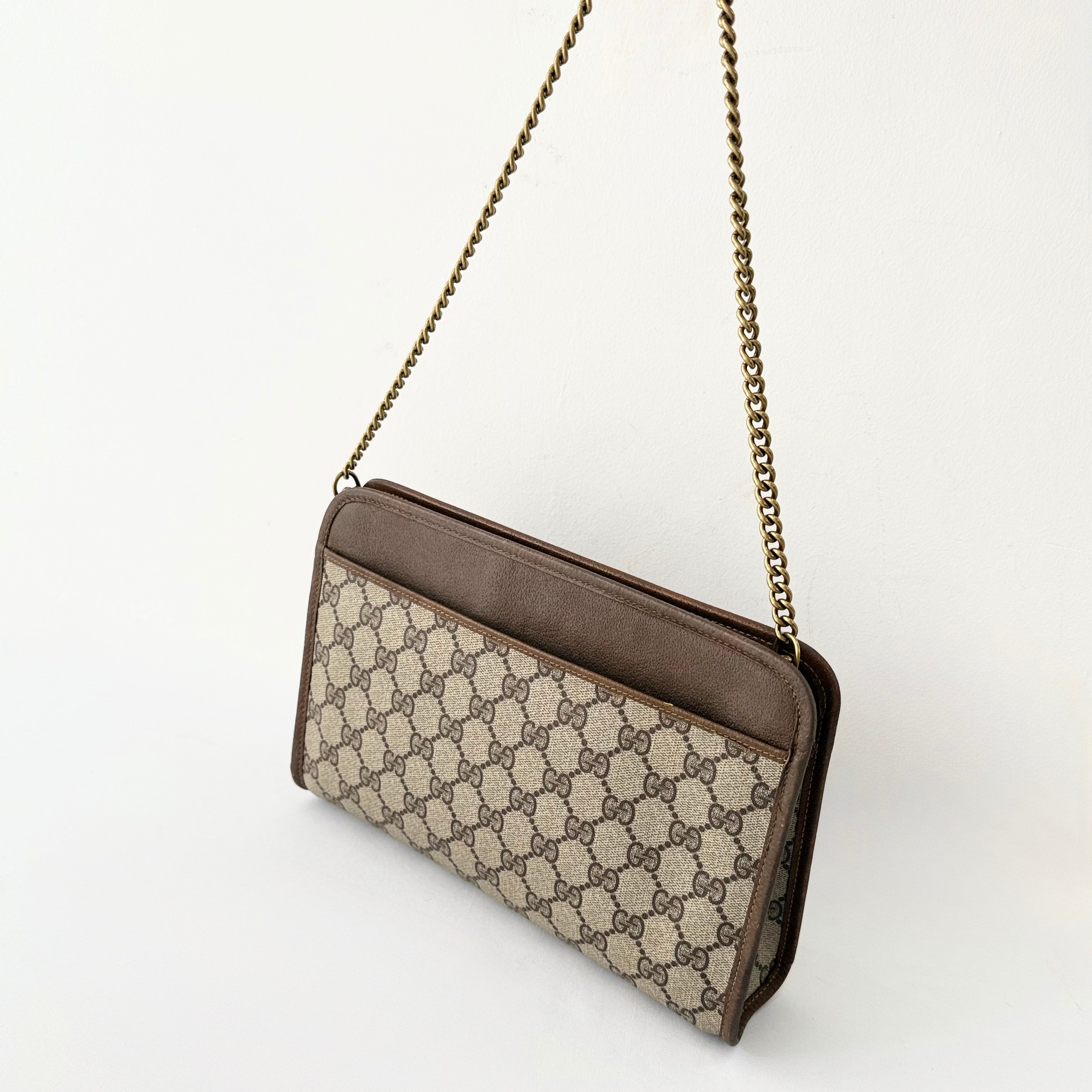 GUCCI GG Supreme Pochette Bag