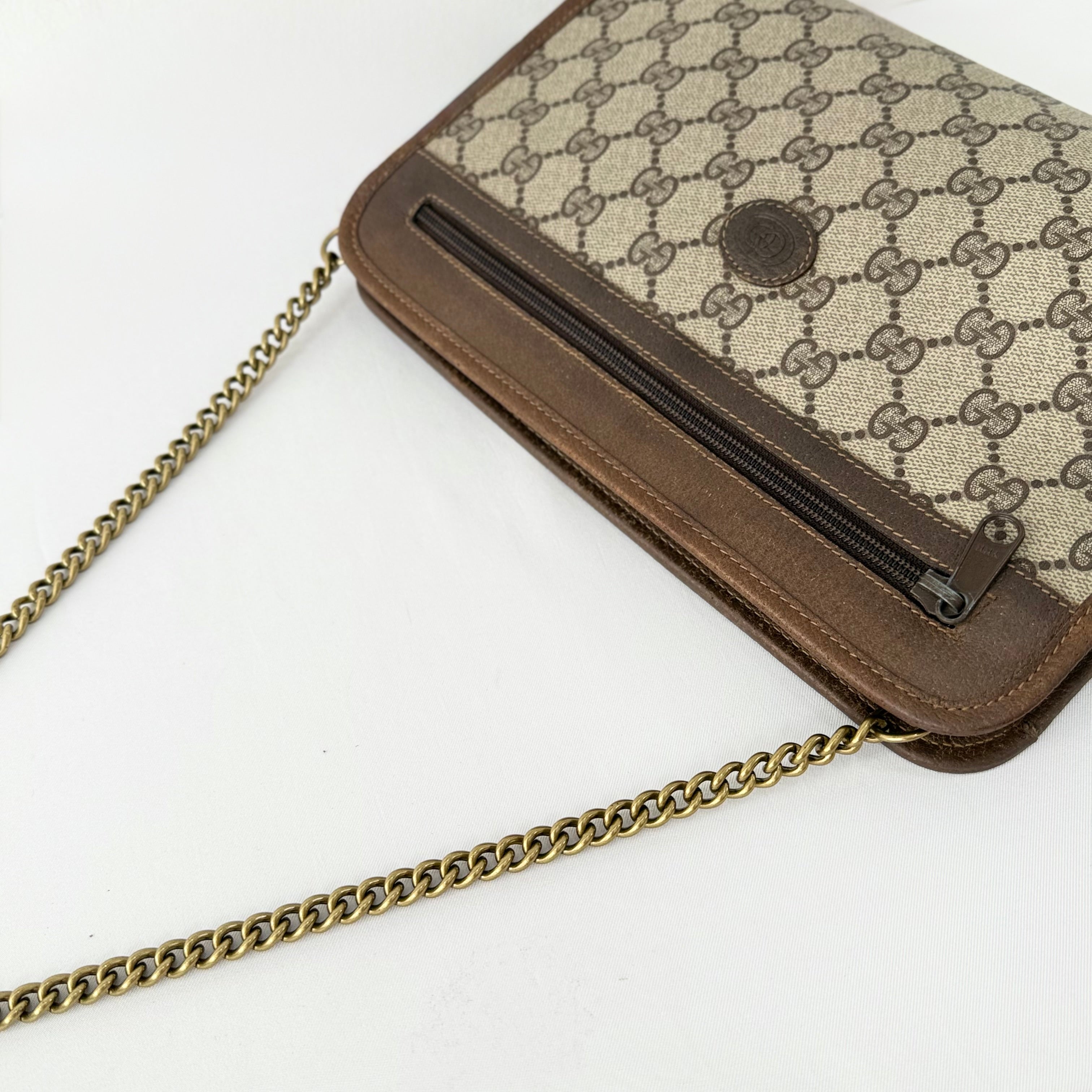 GUCCI GG Supreme Pochette Bag