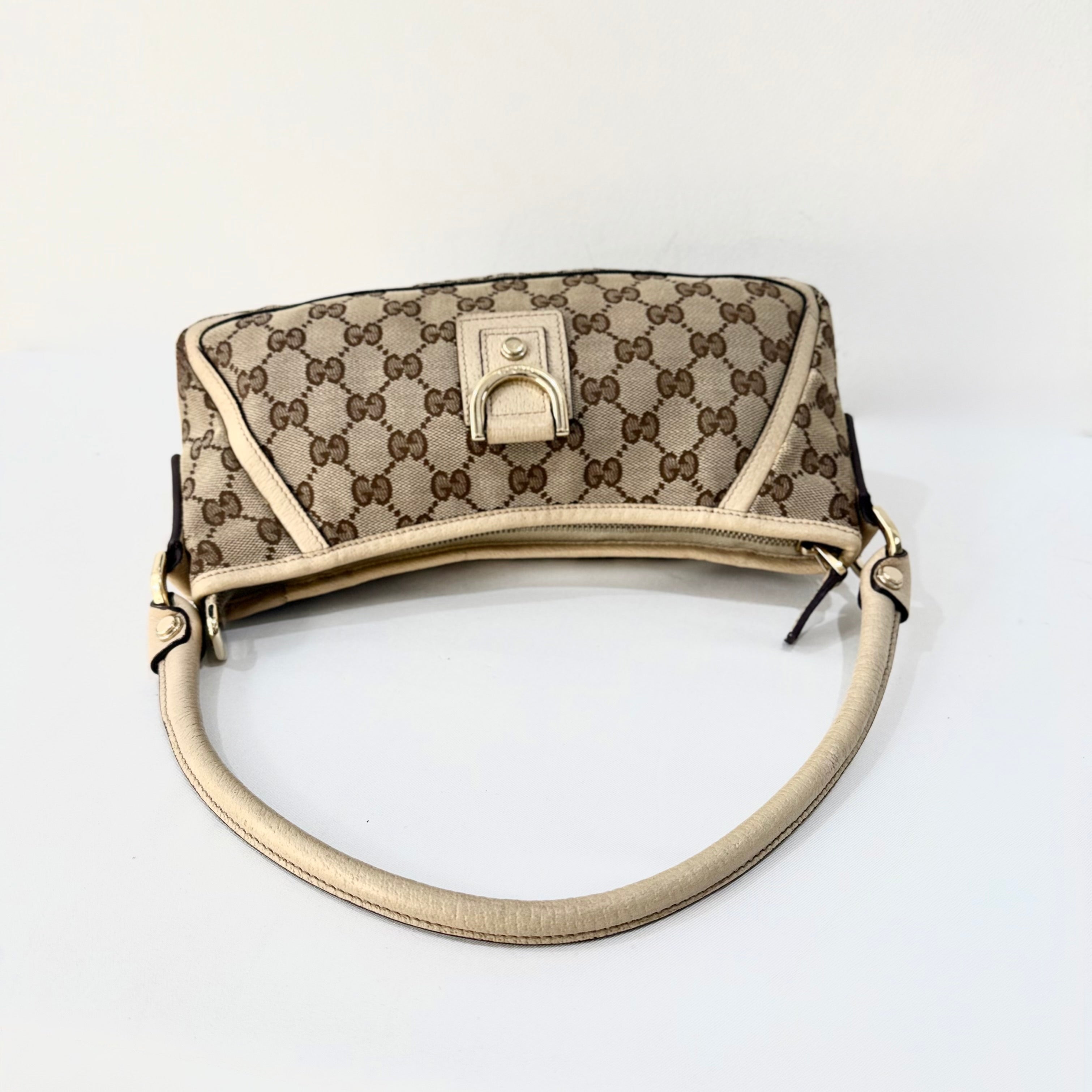 Gucci Beige GG Canvas Abbey D-Ring Pochette