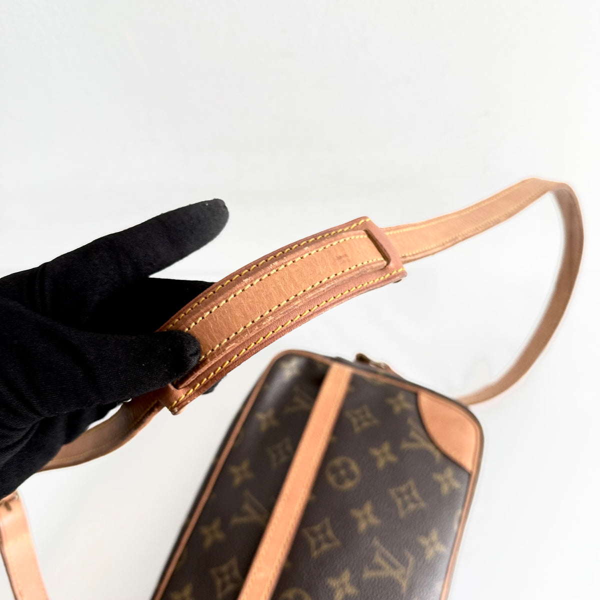 Louis Vuitton Trocadero 23 Monogram