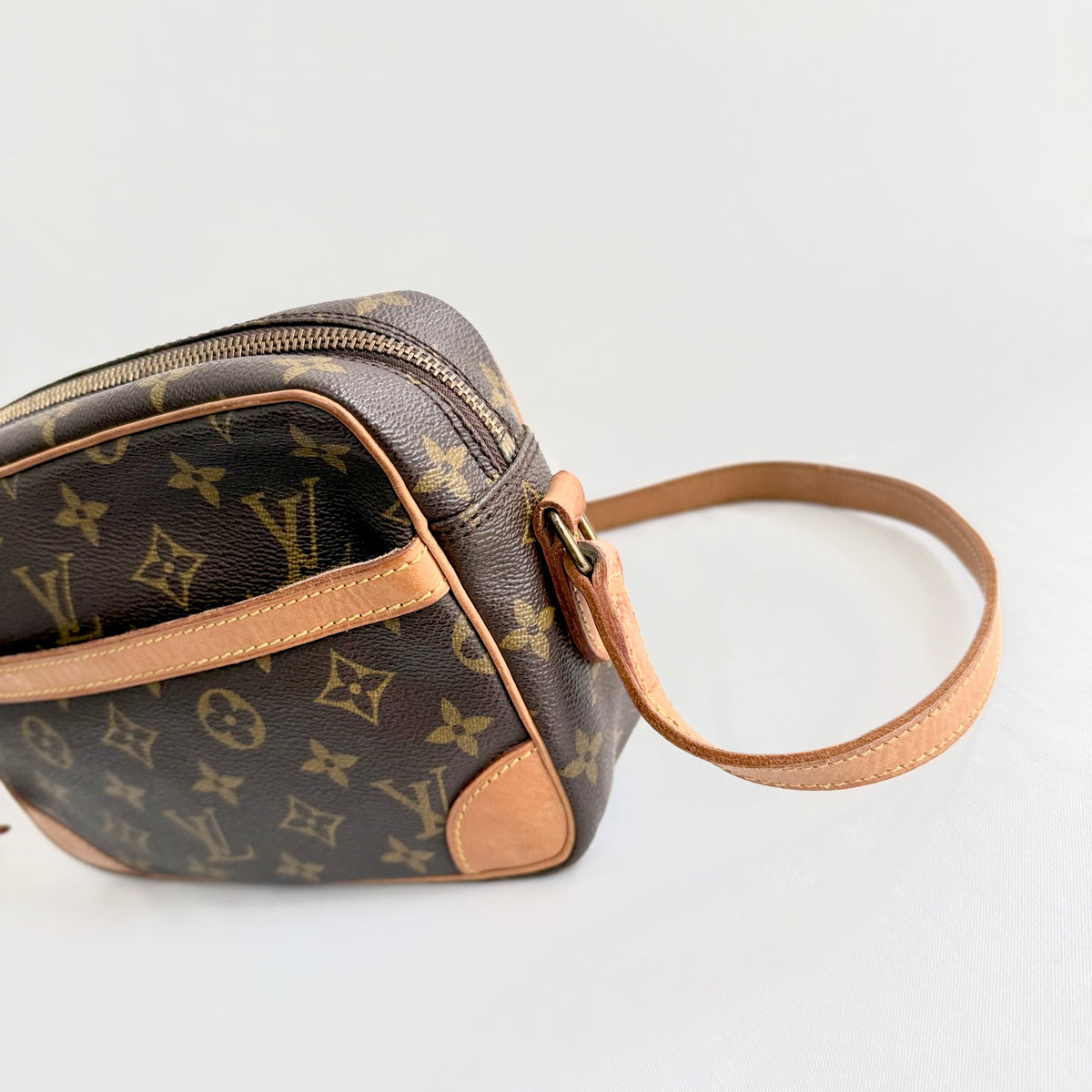 Louis Vuitton Trocadero 23 Monogram