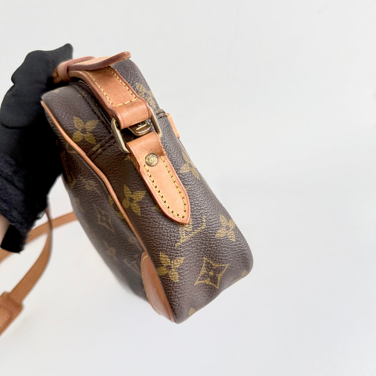 Louis Vuitton Trocadero 23 Monogram