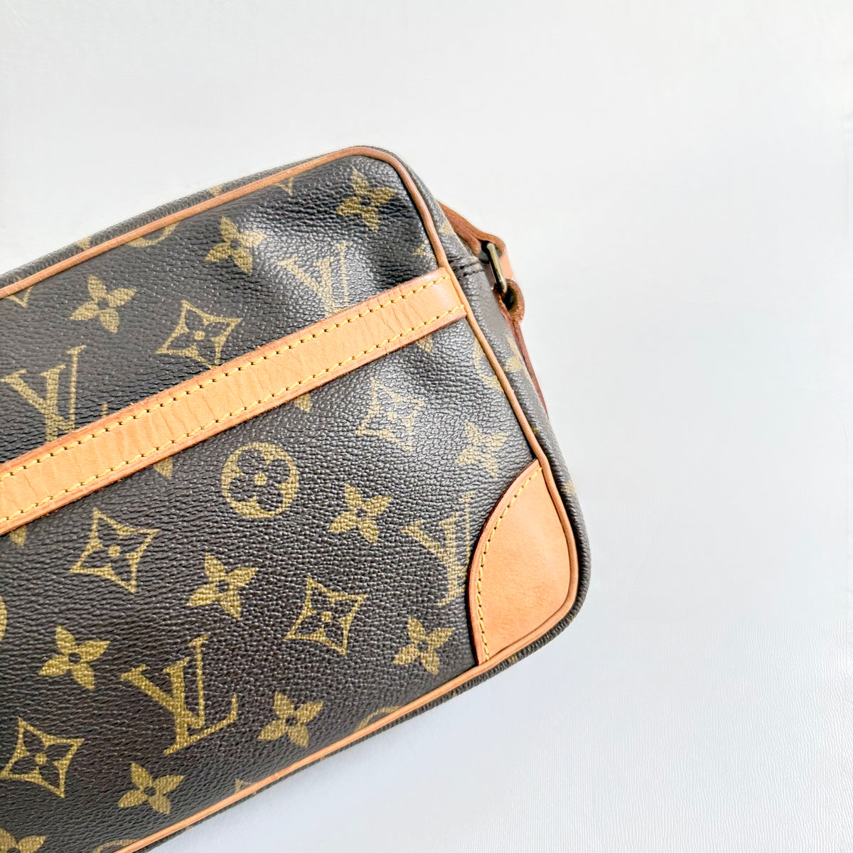 Louis Vuitton Trocadero 23 Monogram