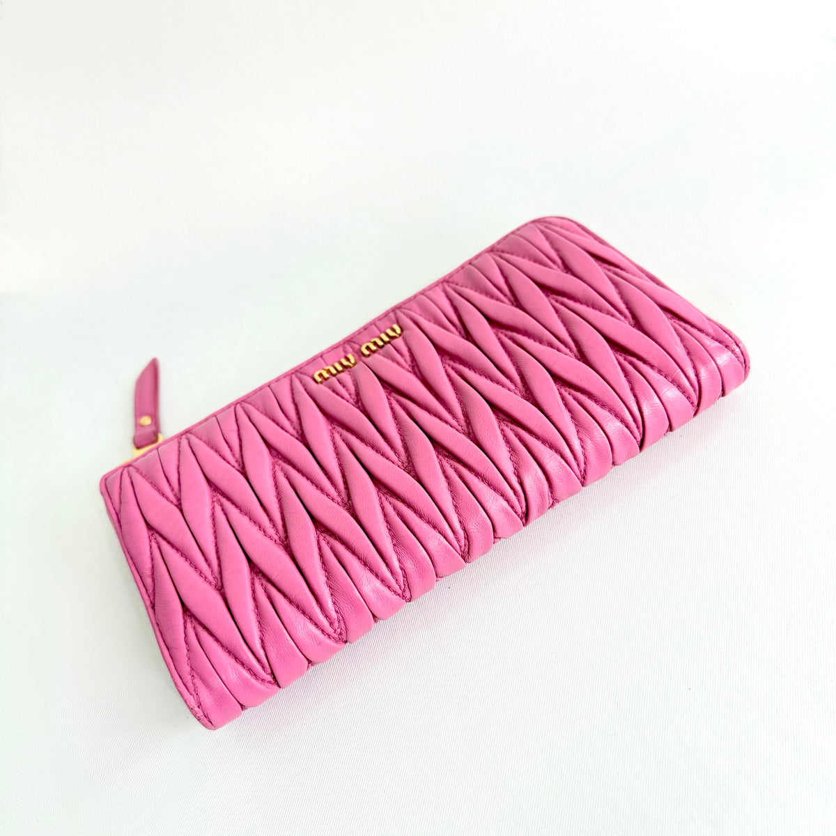 Miu Miu Pink Matelasse Leather Wallet Round Zipper