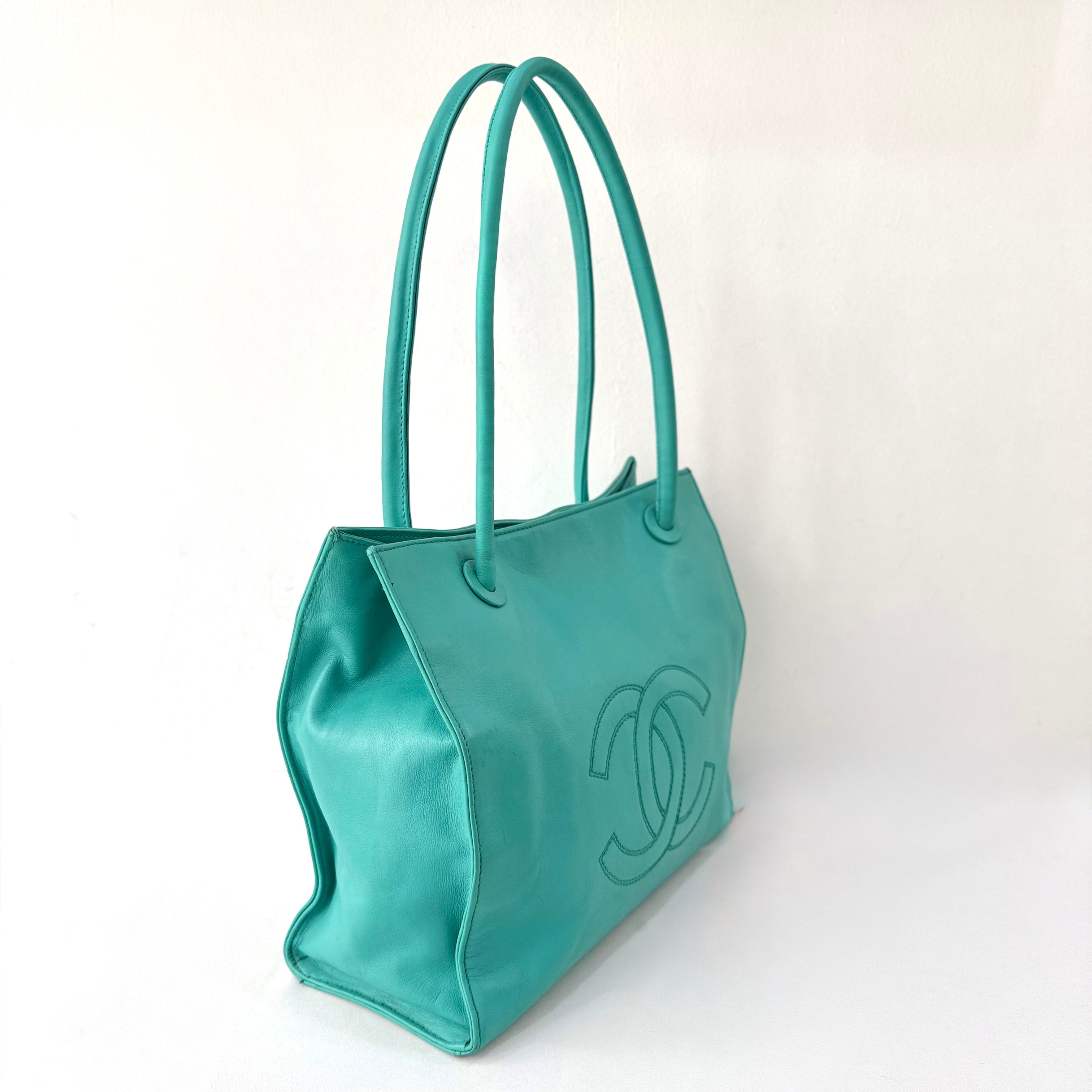 CHANEL COCO Logo Lamb Skin Turquoise Shoulder Bag