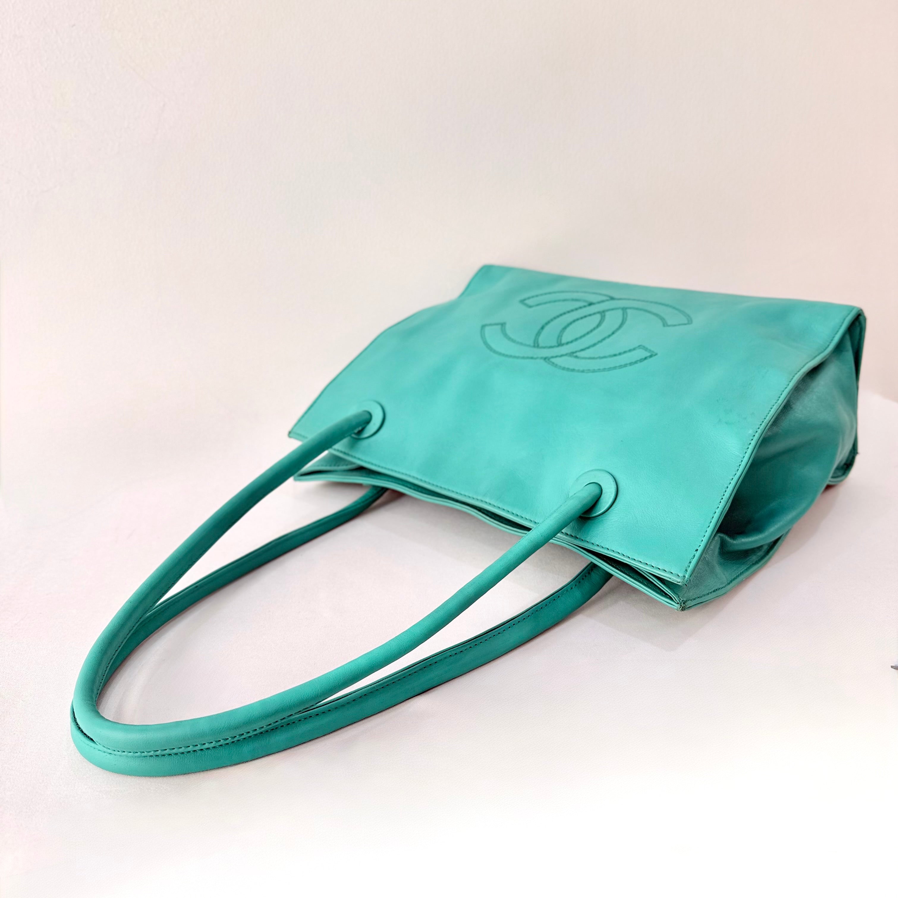 CHANEL COCO Logo Lamb Skin Turquoise Shoulder Bag