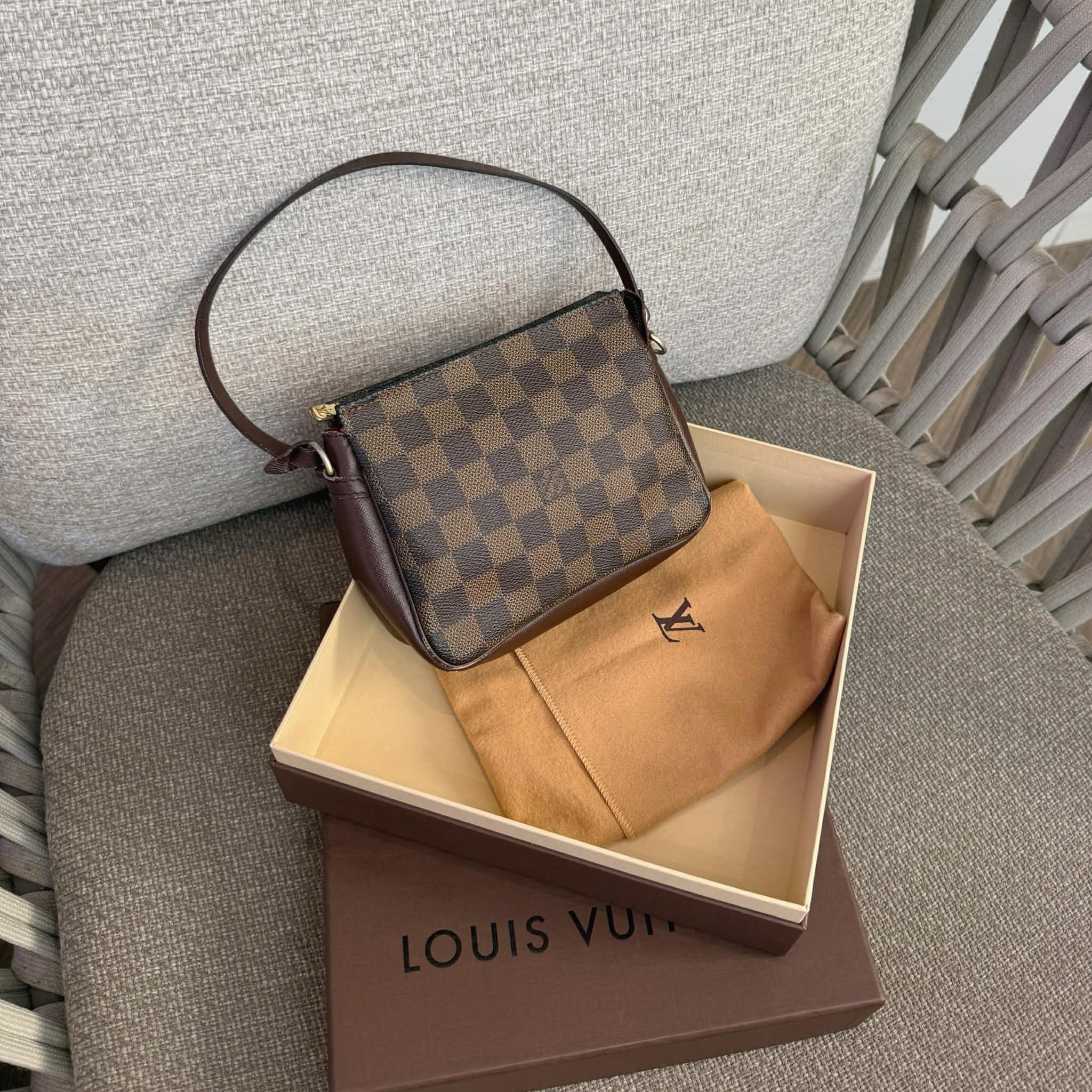 Louis Vuitton Trousse Pouch Damier Ebene