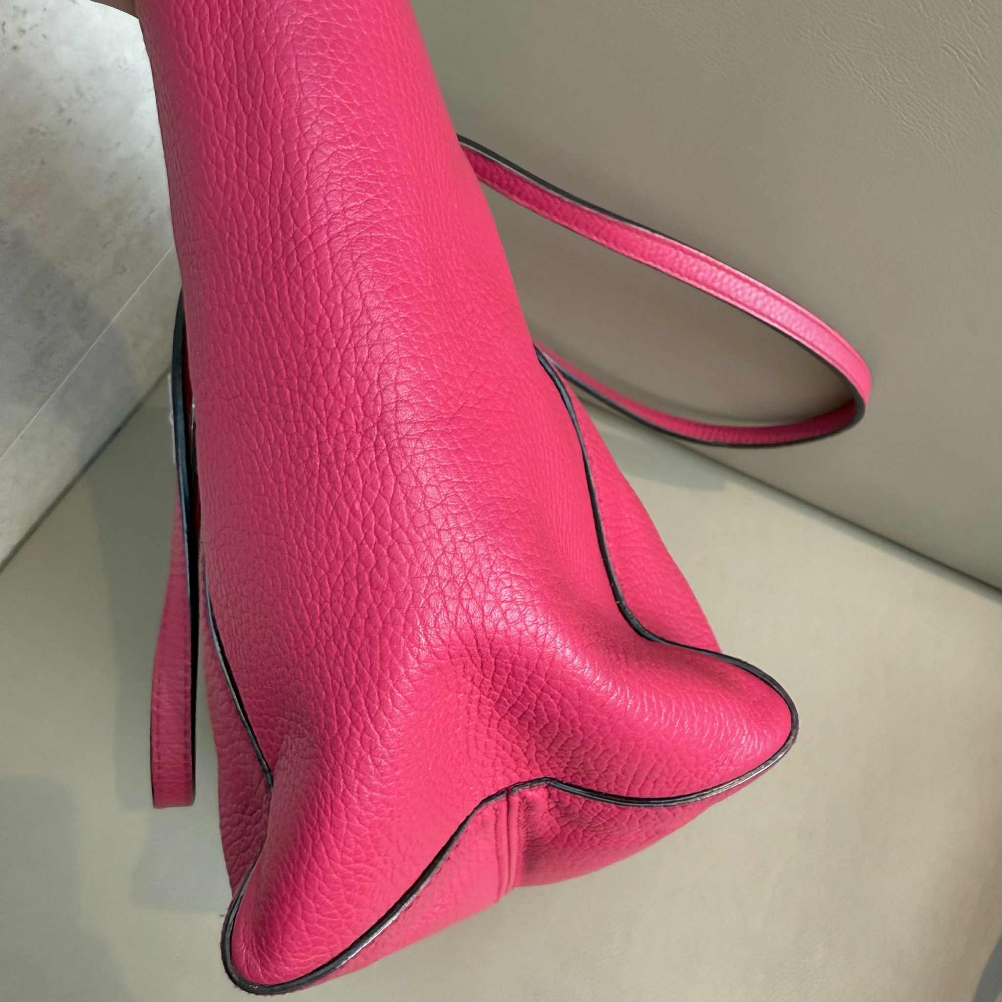 Gucci Pink Swing Leather Tote Bag