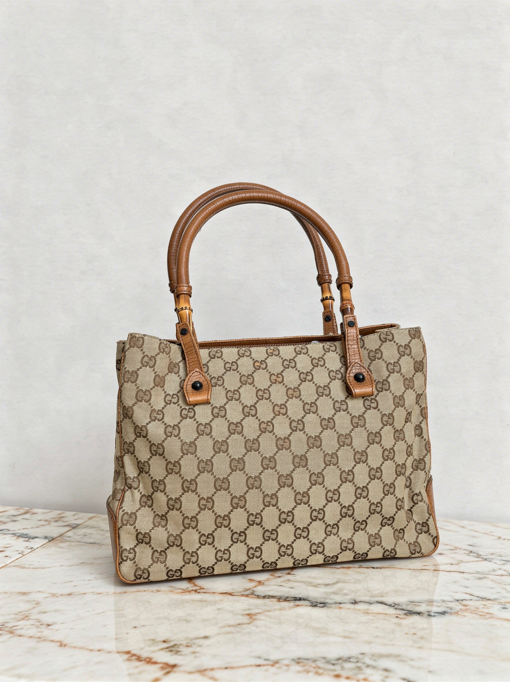 Gucci GG Supreme Tote Bag Bamboo Top Handle