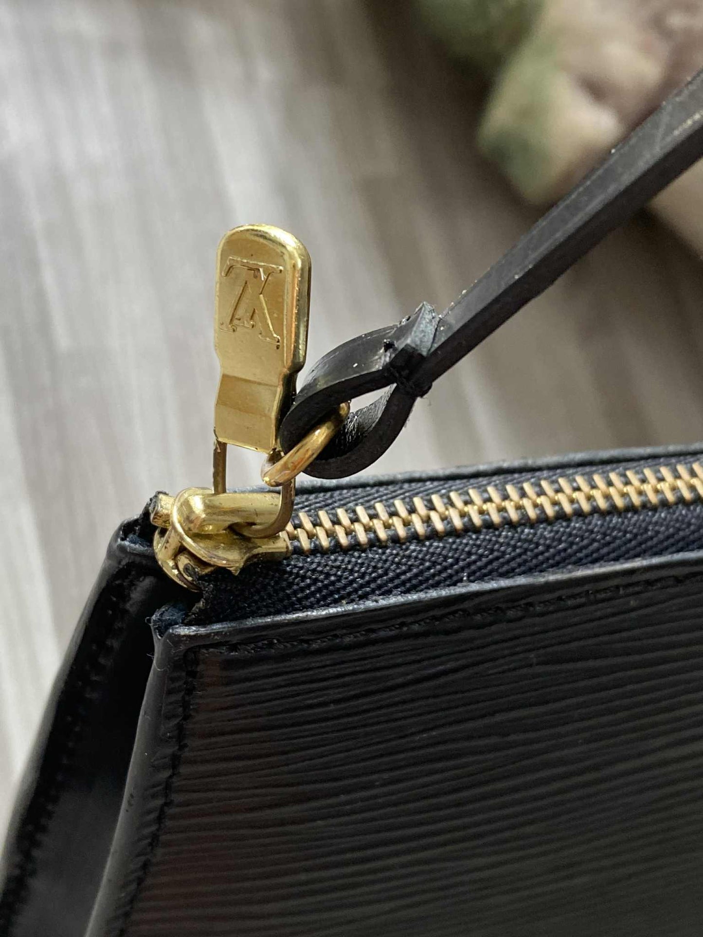 Louis Vuitton Pochette Bag In Black Epi Leather