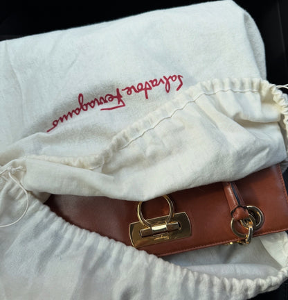 Salvatore Ferragamo Gancini Brown