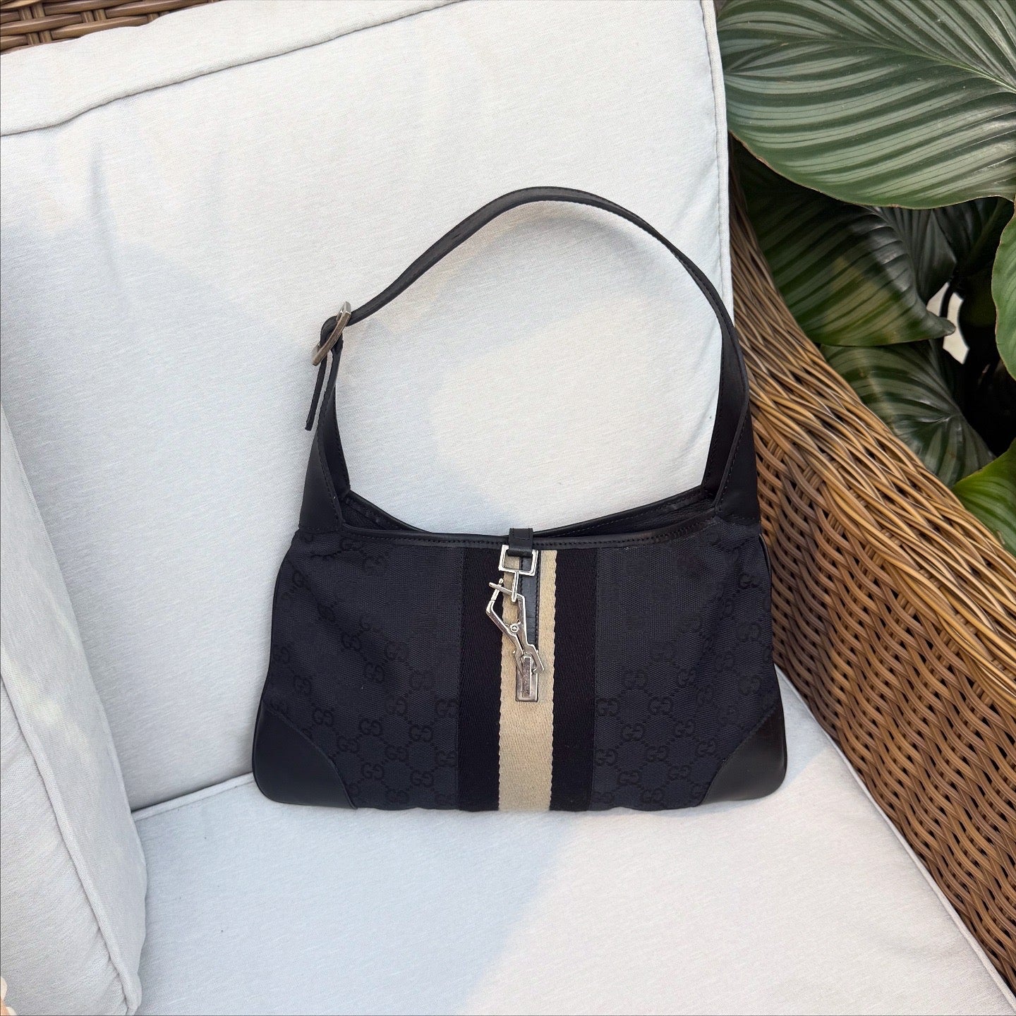 Gucci Jackie Black Beige Canvas Leather Shoulder Bag