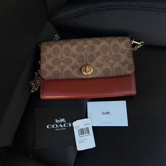 Coach Marlow Turnlock Crossbody Clutch Bag