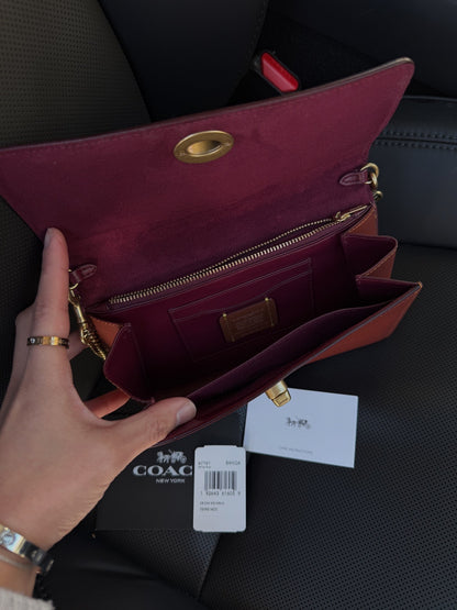 Coach Marlow Turnlock Crossbody Clutch Bag