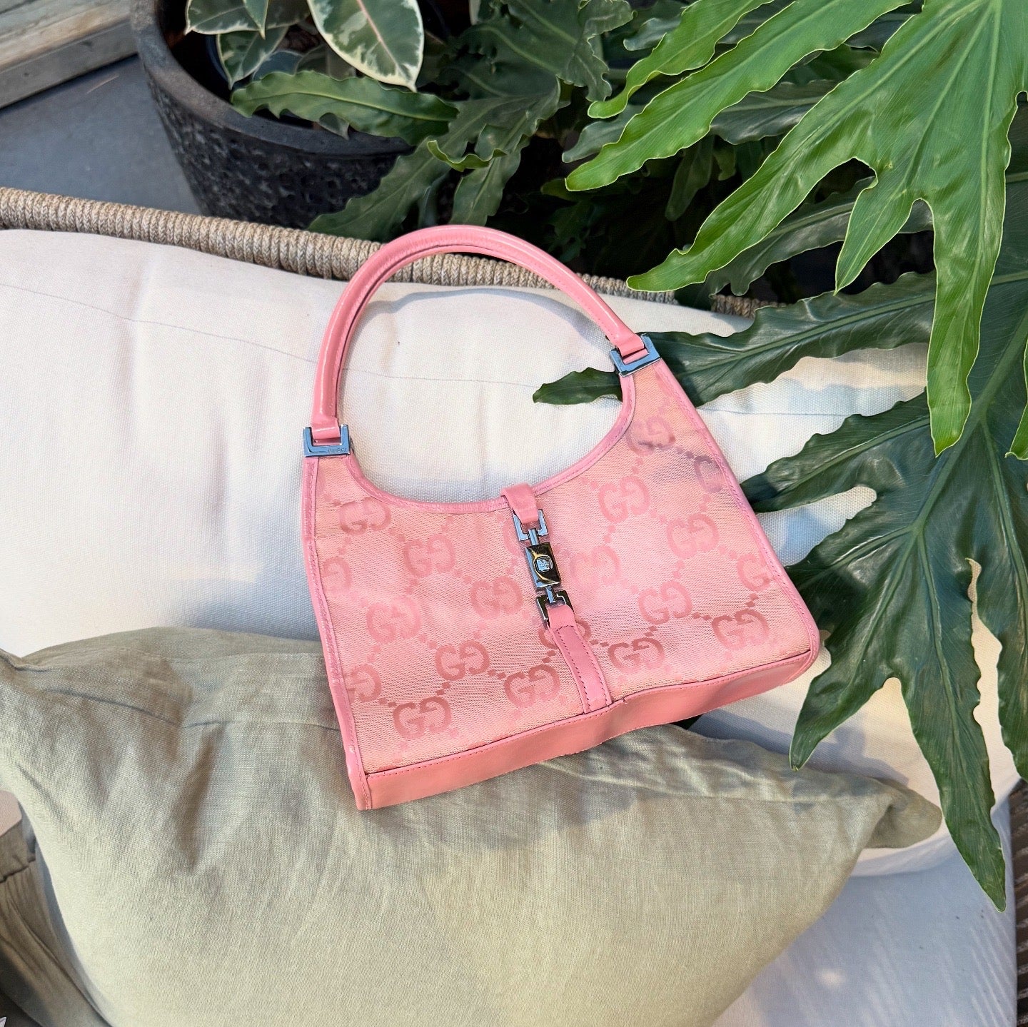 Gucci Jackie Vintage Pink Cloth Handbag