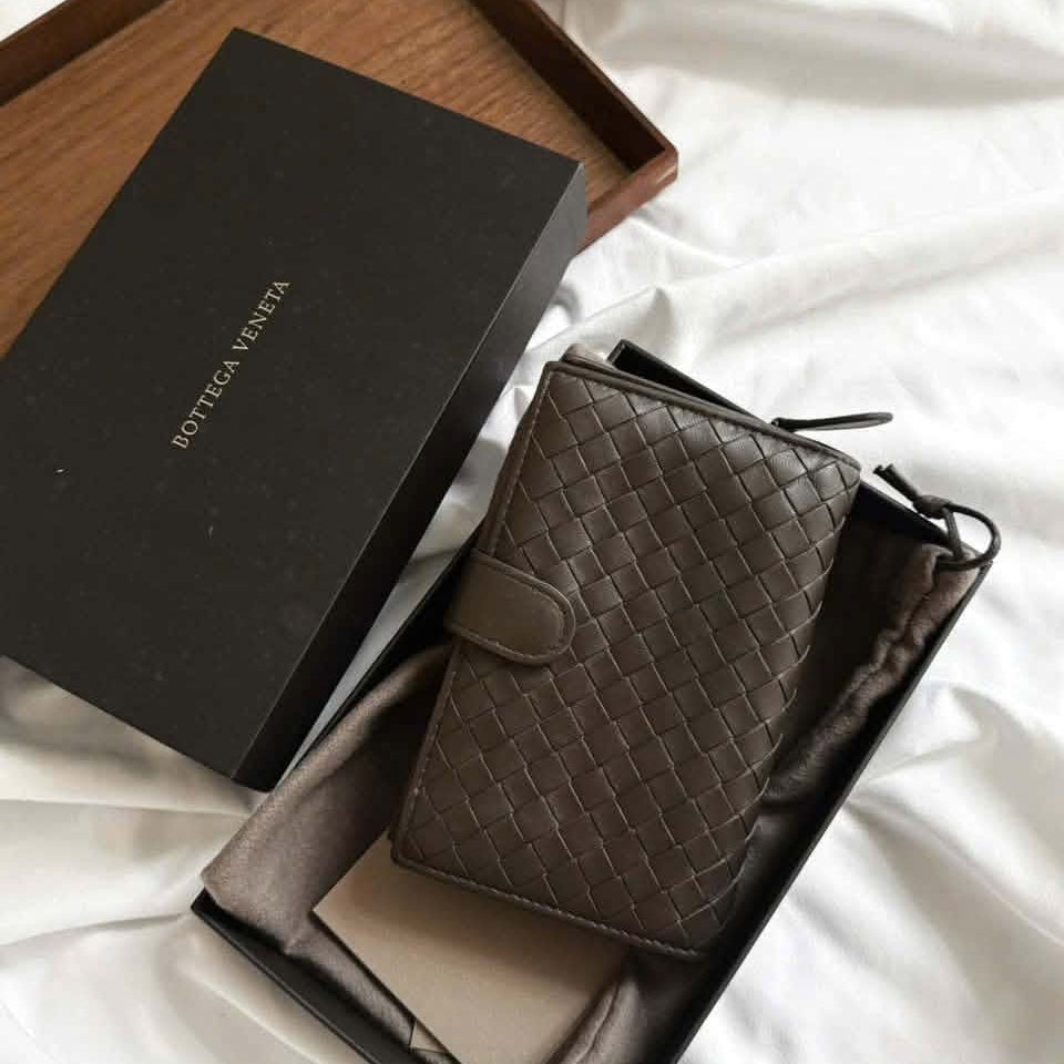 Bottega Veneta Intrecciato Leather Brown Bi-Fold Wallet