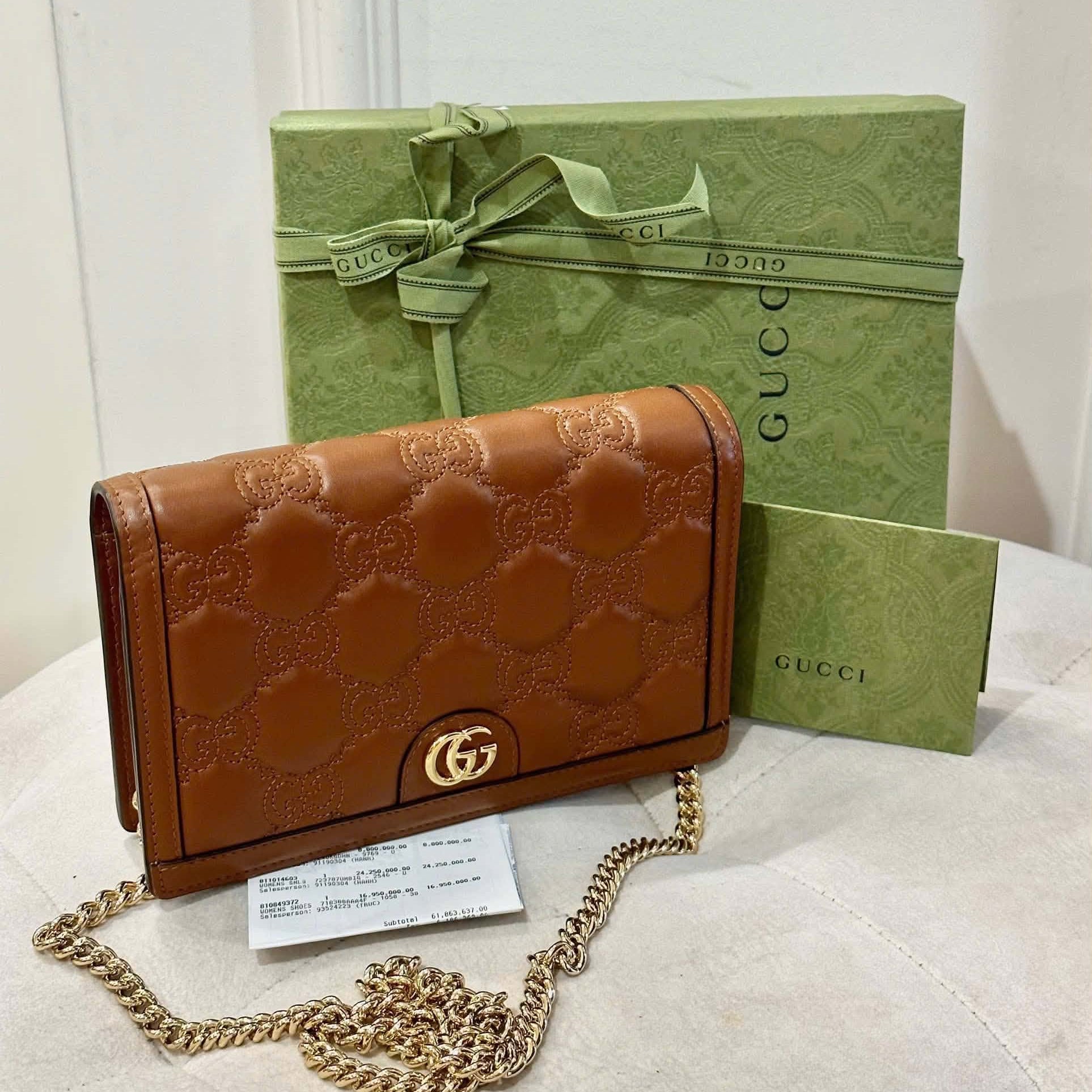 Gucci GG Matelasse Chain Wallet in Brown
