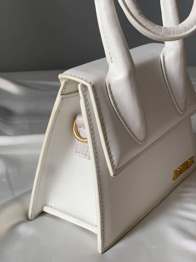 JACQUEMUS The knot Chiquito