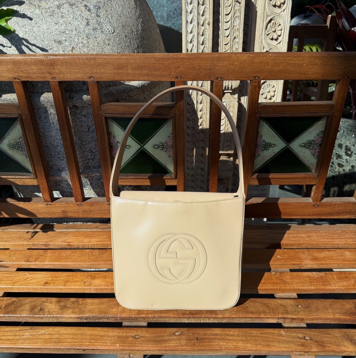 GUCCI Shoulder Bag Enamel Beige Patent Leather