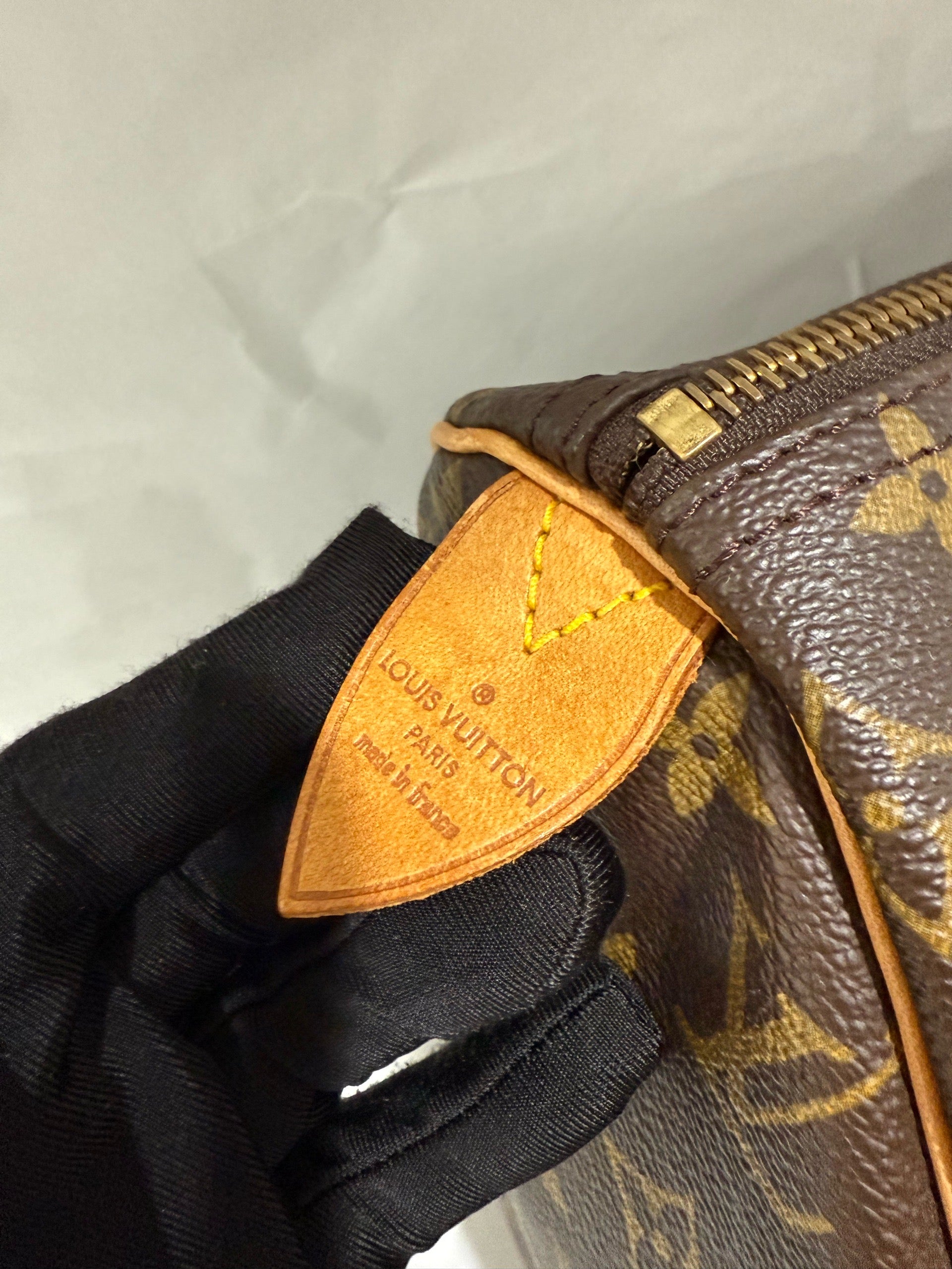 Louis Vuitton Monogram Speedy 40