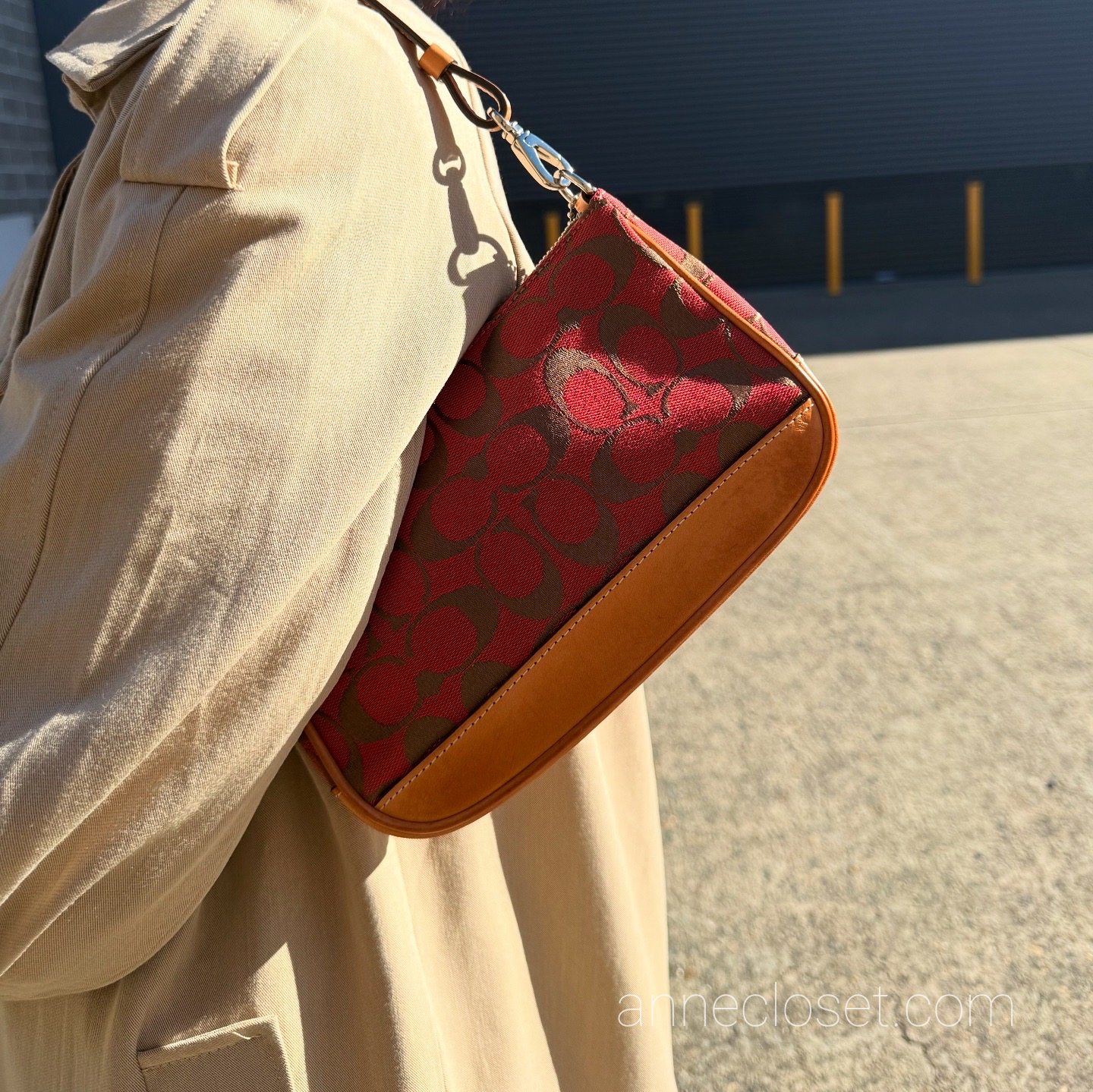 Coach Signature Demi Shoulder Bag Tan/Red