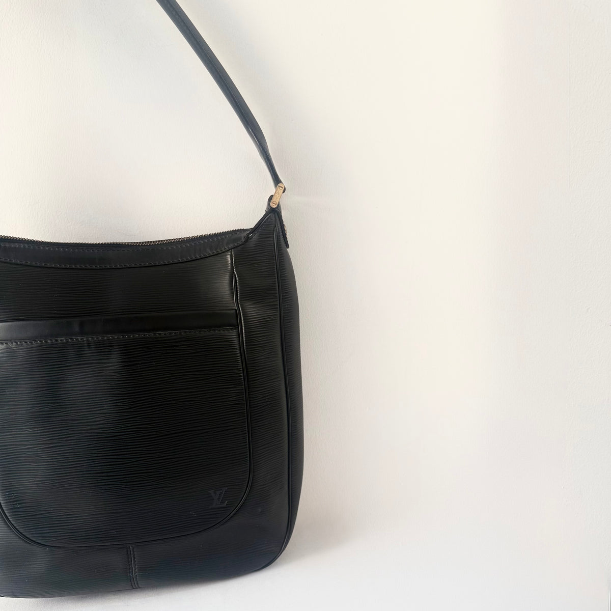 Louis Vuitton Black Epi Leather Matsy Bag