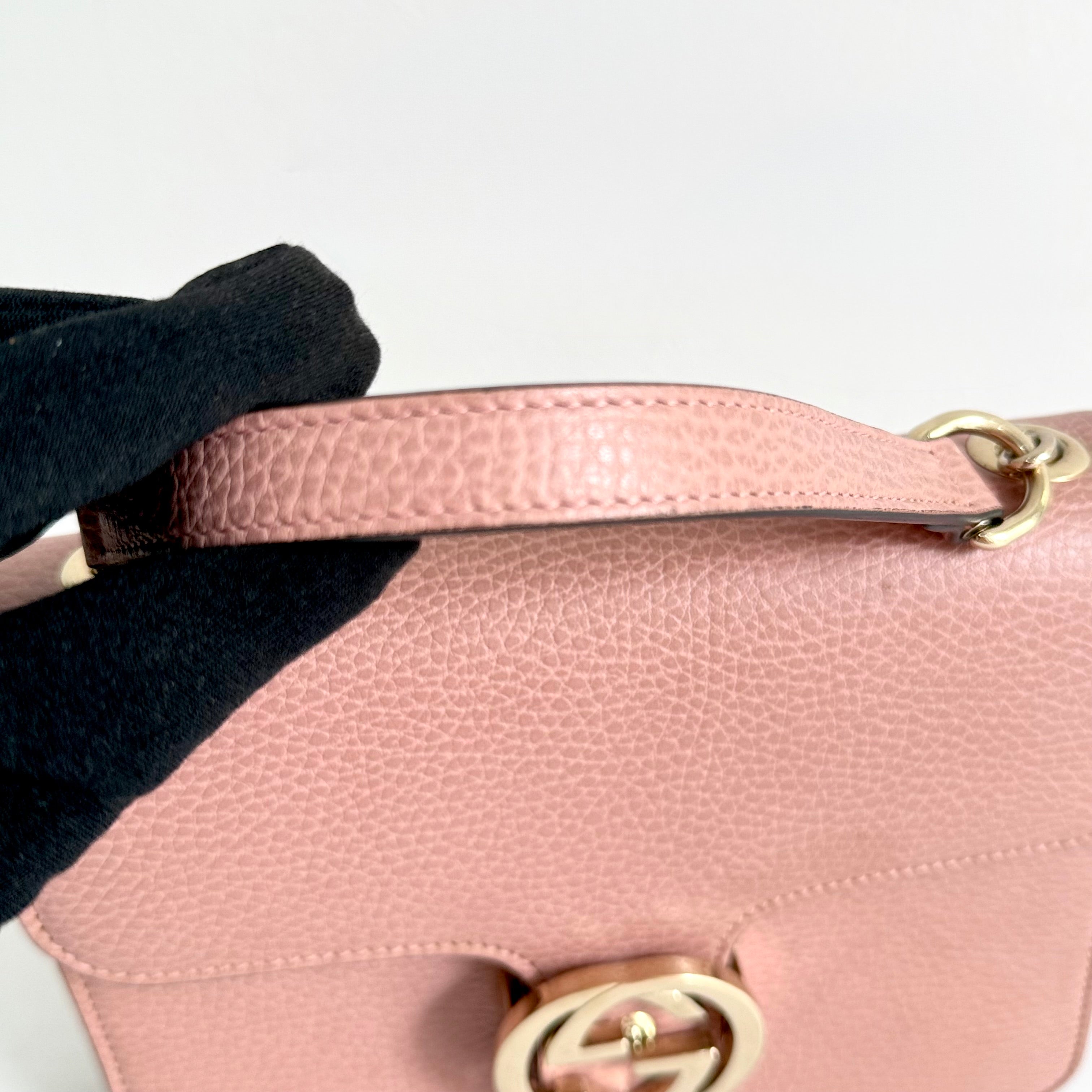 Gucci Interlocking G Chain Shoulder Bag Calfskin Leather – Pink