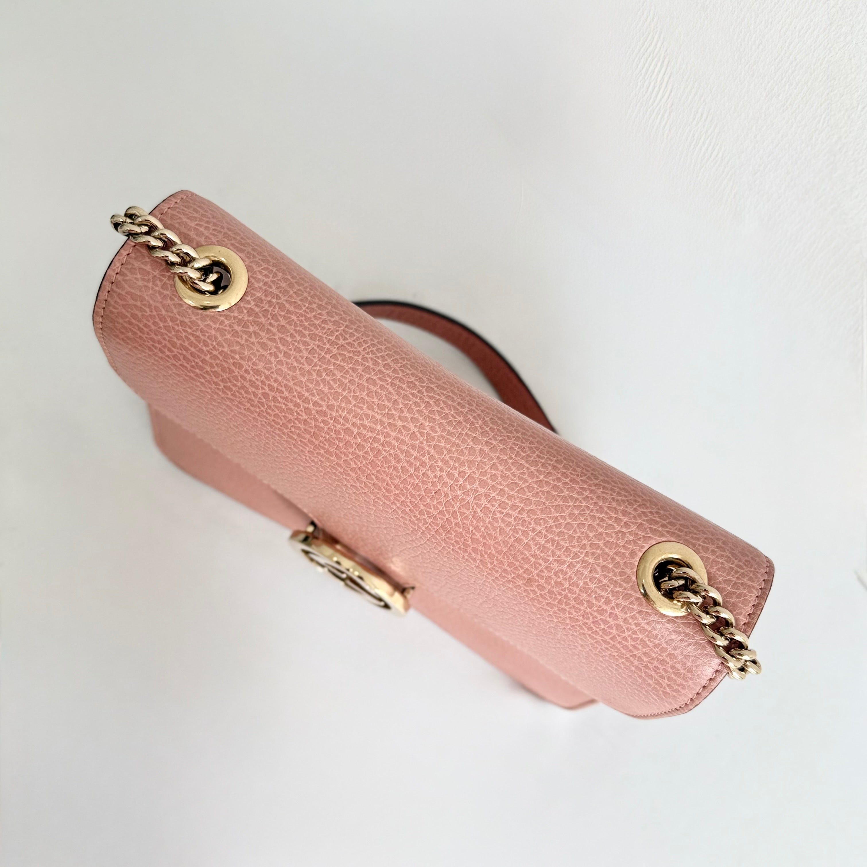 Gucci Interlocking G Chain Shoulder Bag Calfskin Leather – Pink
