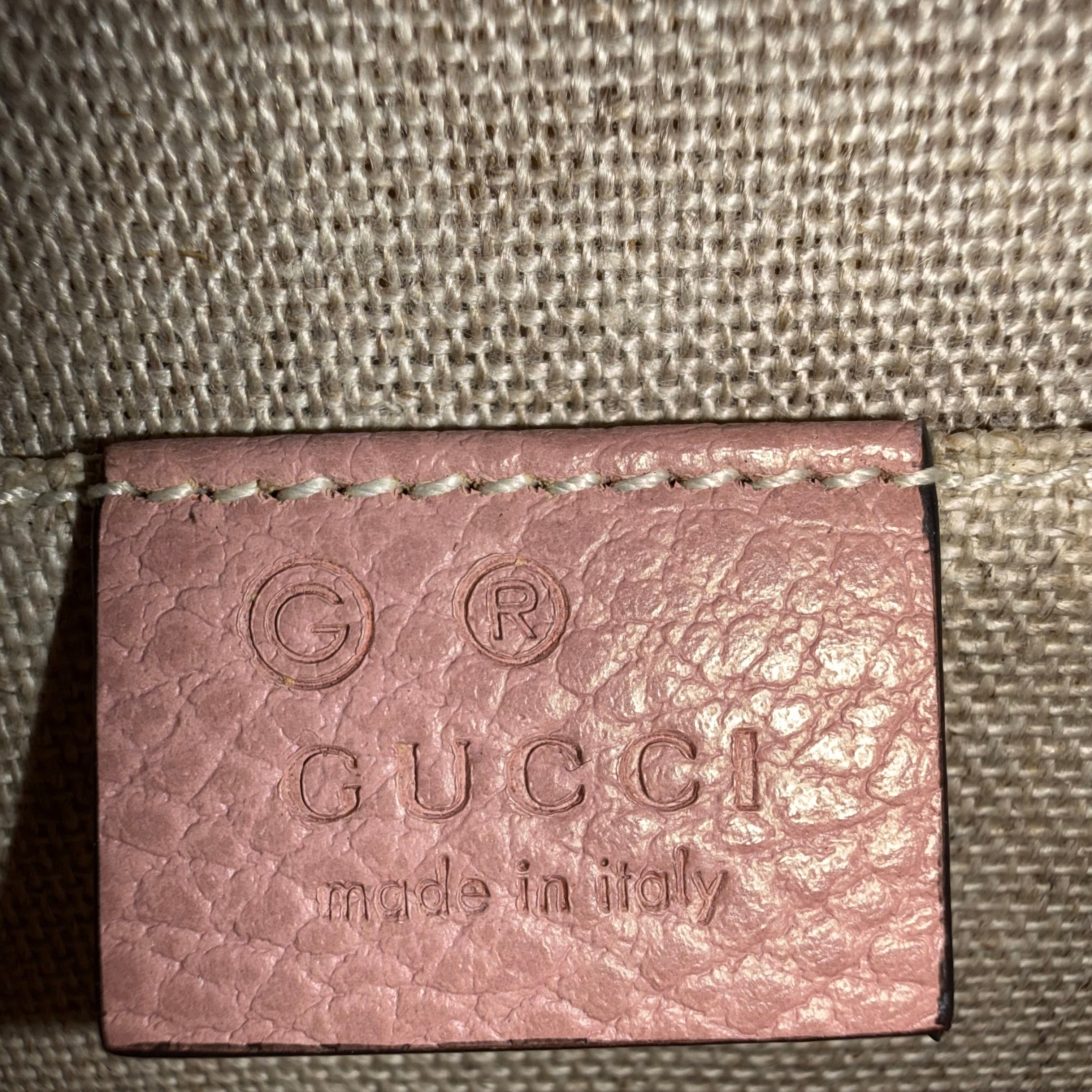 Gucci Interlocking G Chain Shoulder Bag Calfskin Leather – Pink