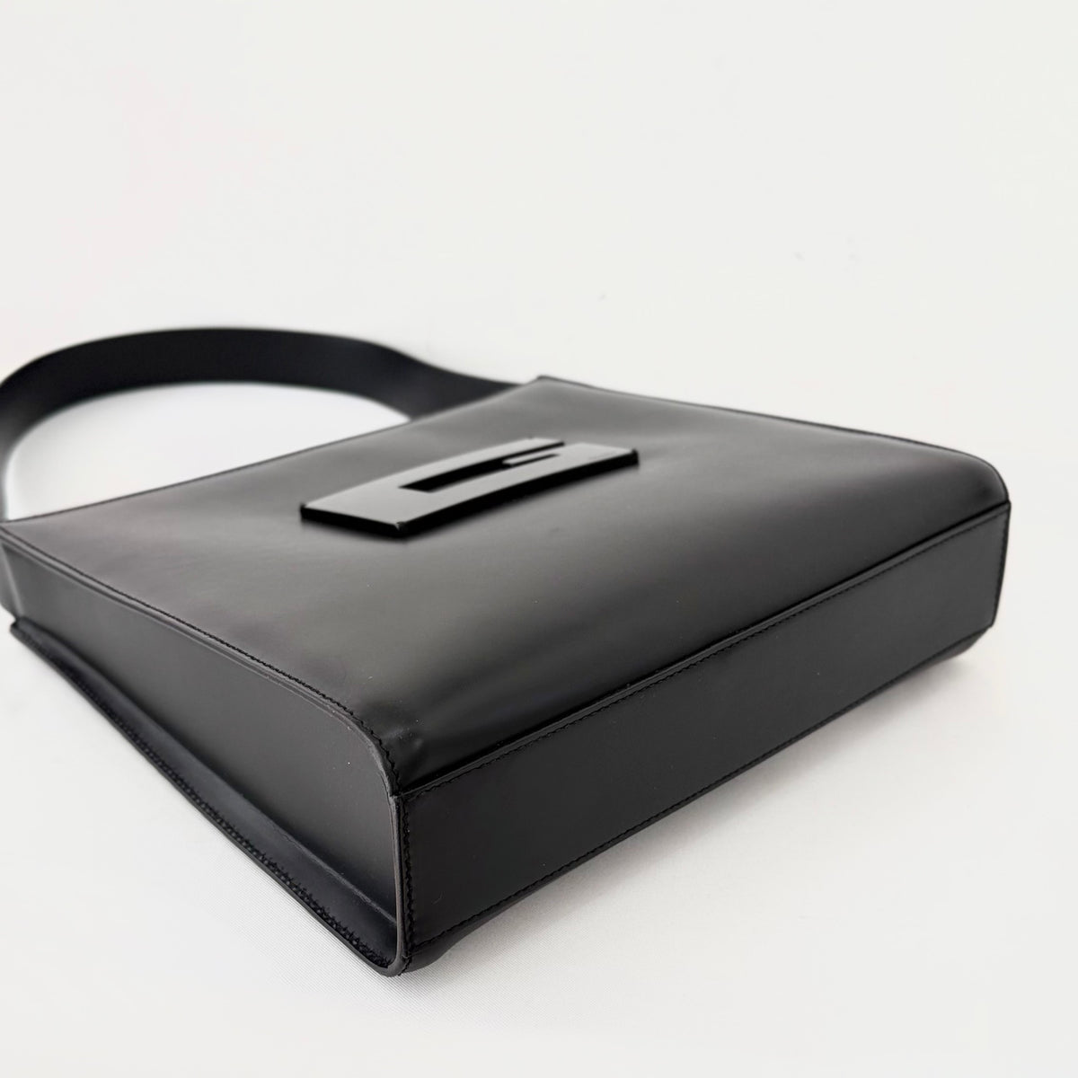 Gucci Tom Ford Black Leather G Logo Shoulder Bag