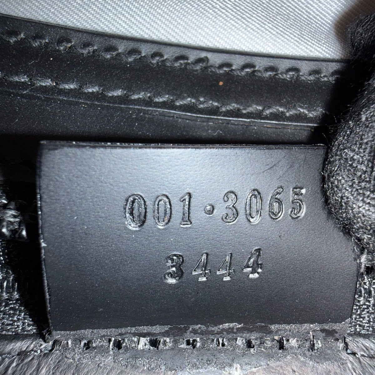 Gucci Tom Ford Black Leather G Logo Shoulder Bag