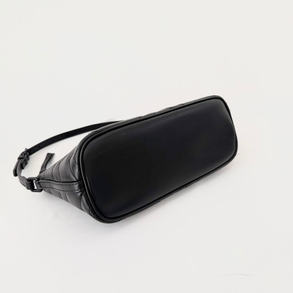 Gucci GG Marmont Pochette Shoulder Bag Matelasse Leather Small